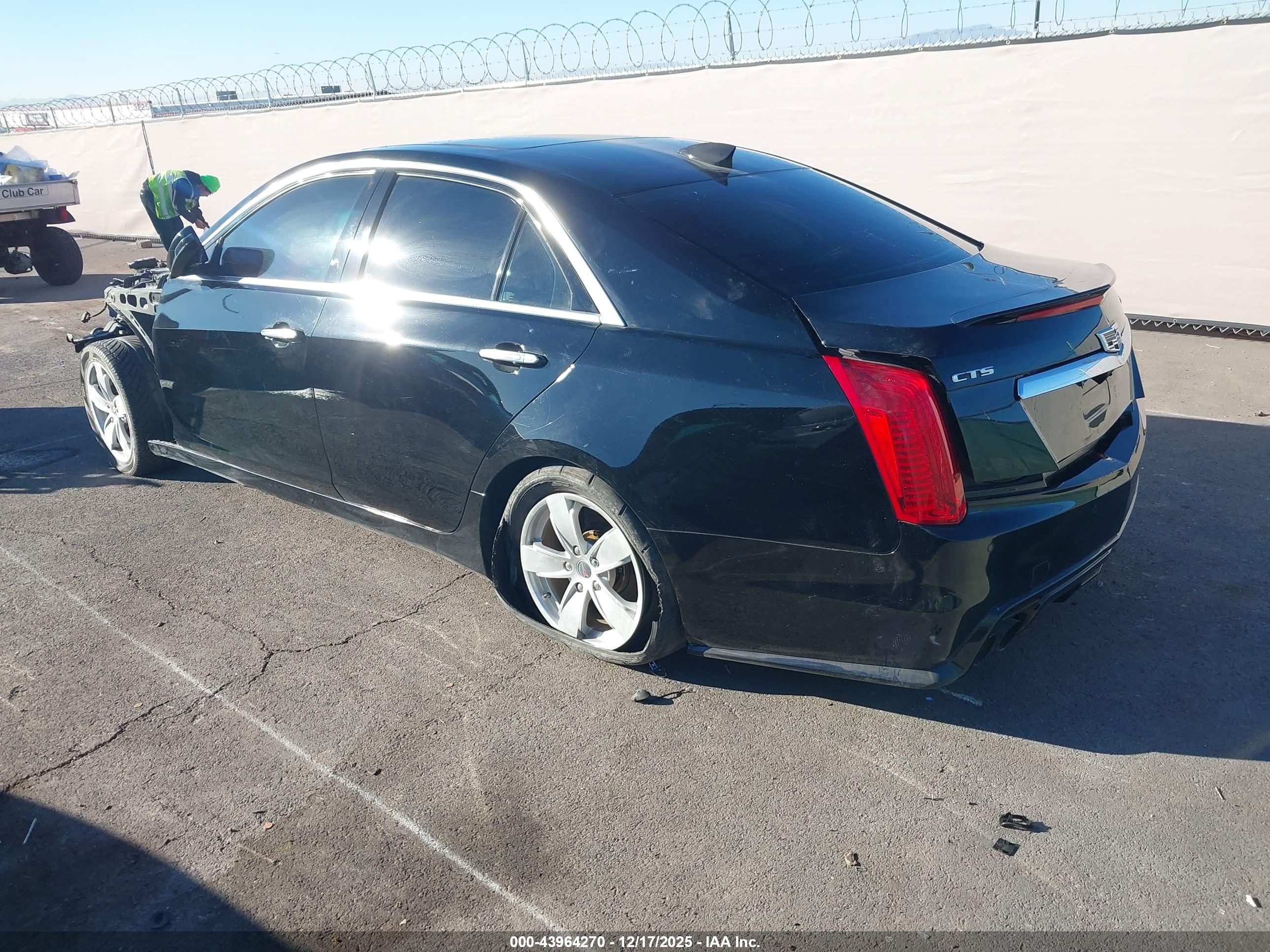 CADILLAC CTS-V image 3