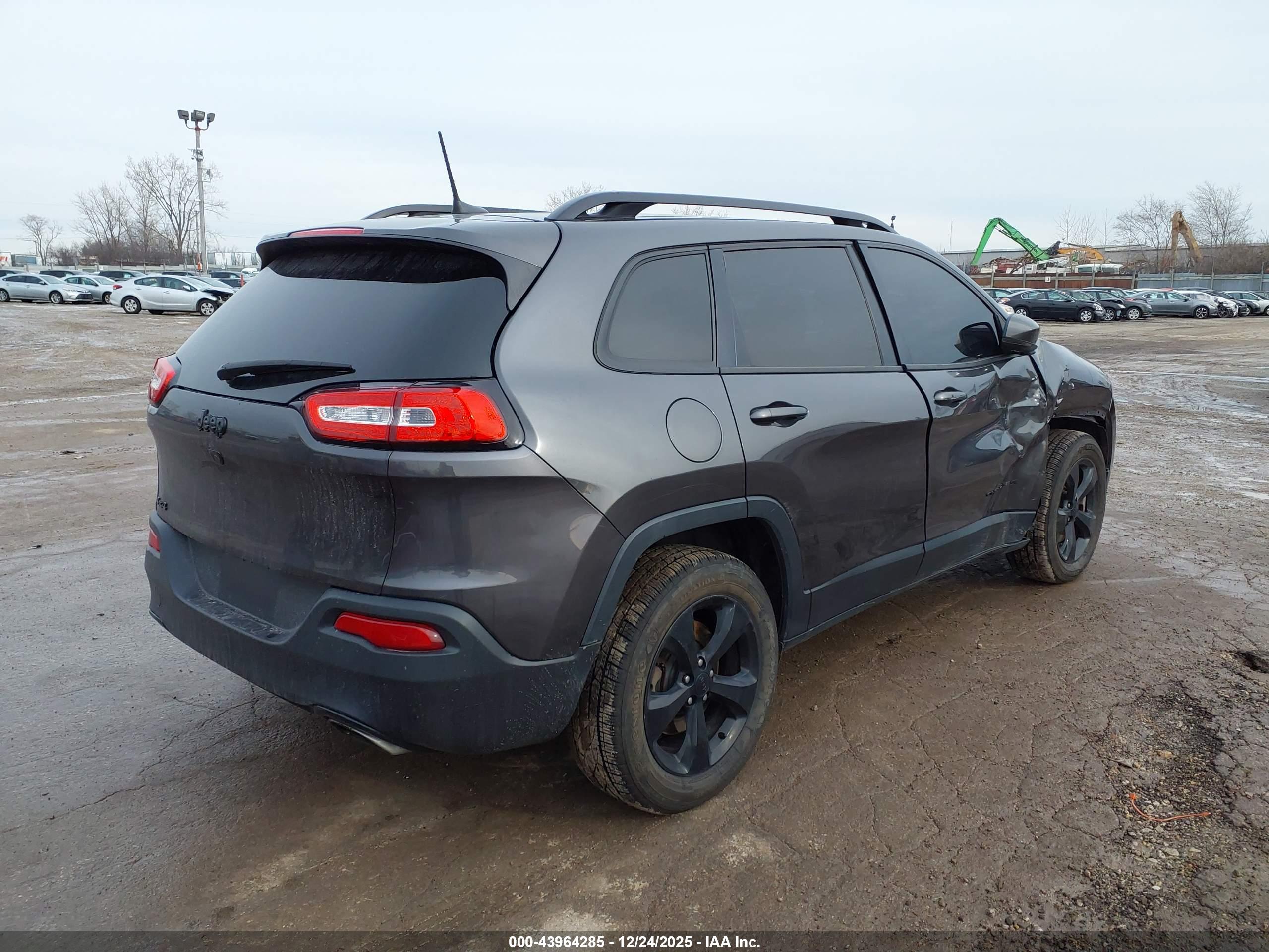JEEP CHEROKEE image 4