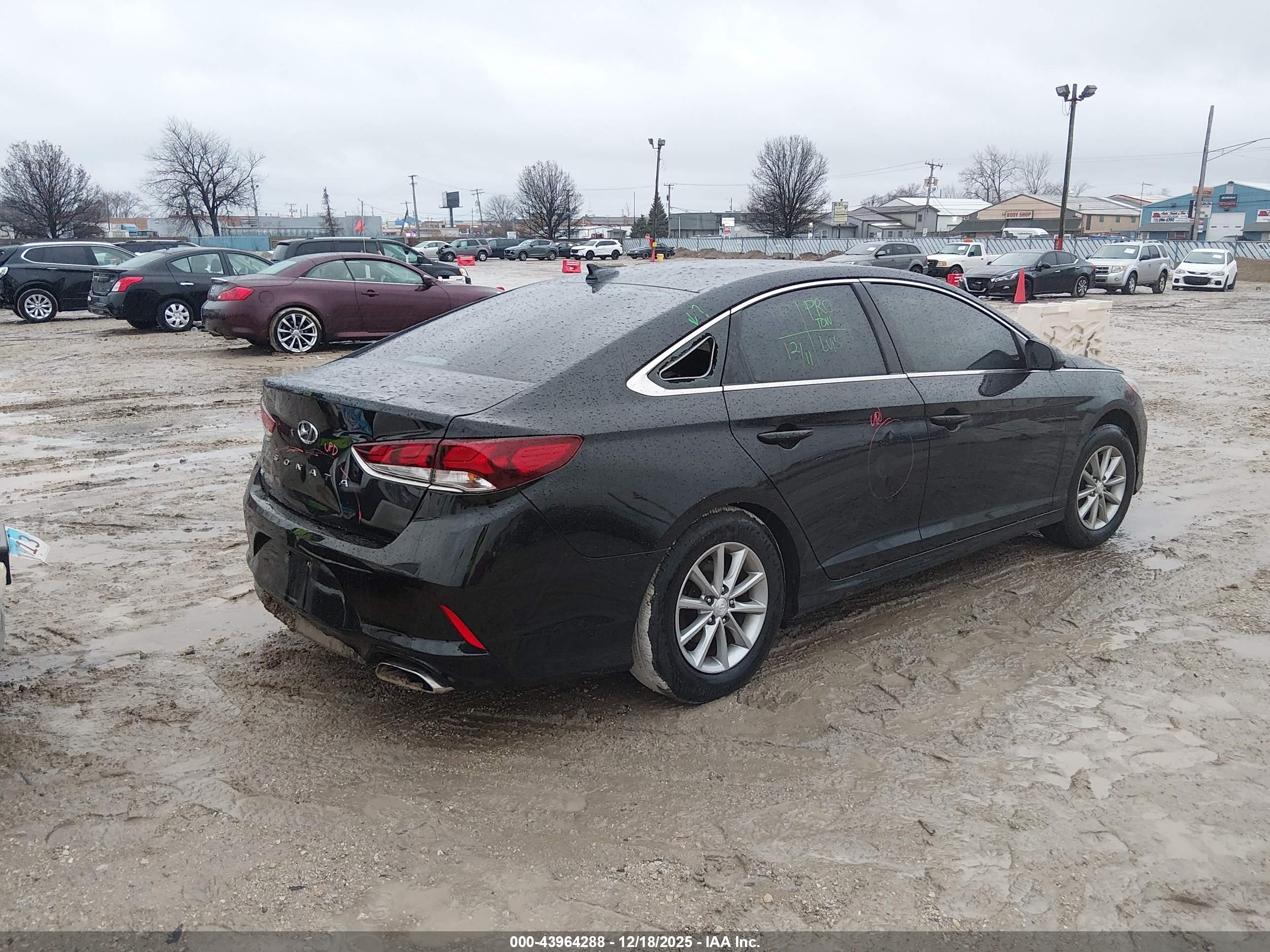 HYUNDAI SONATA image 4