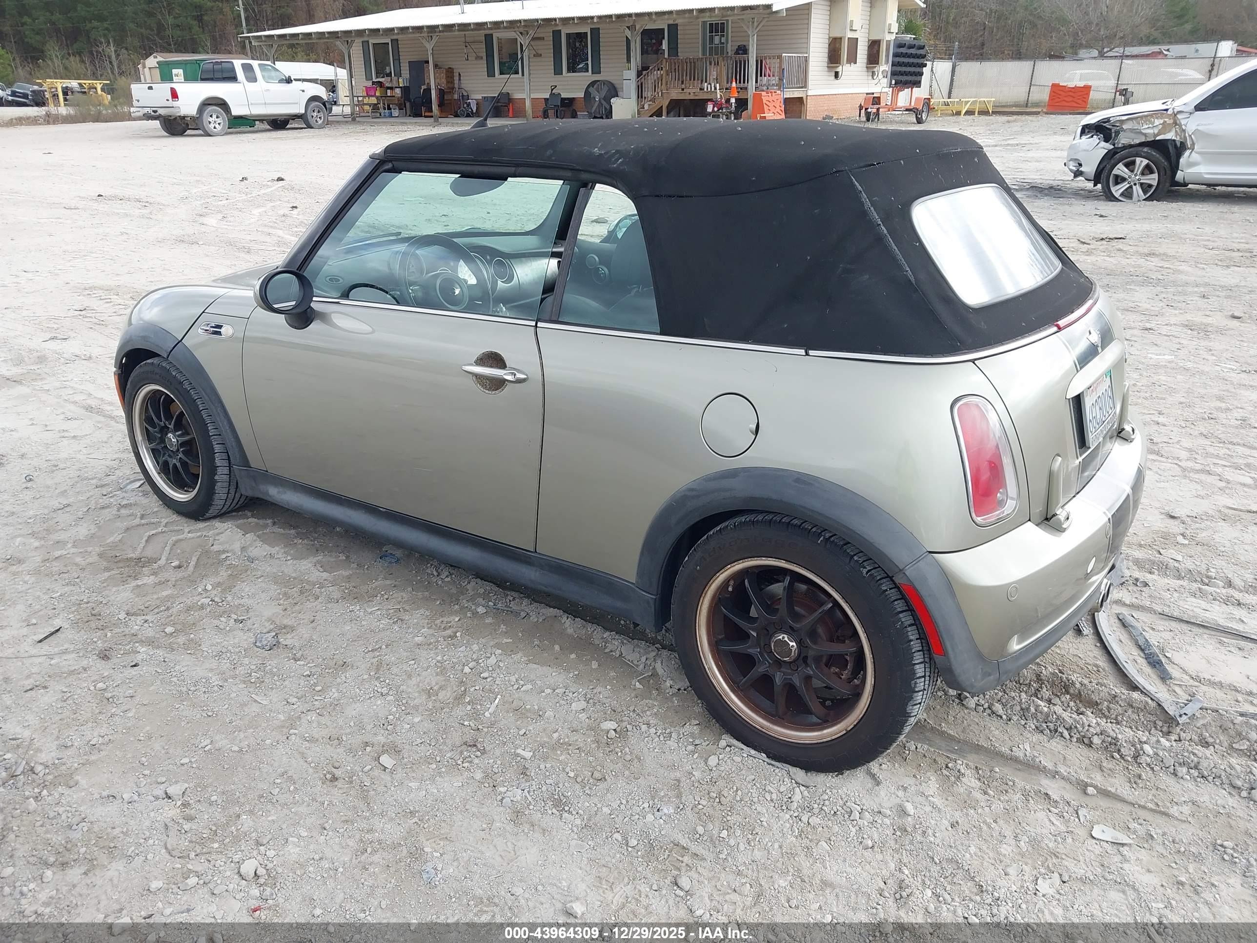 MINI COOPER image 3
