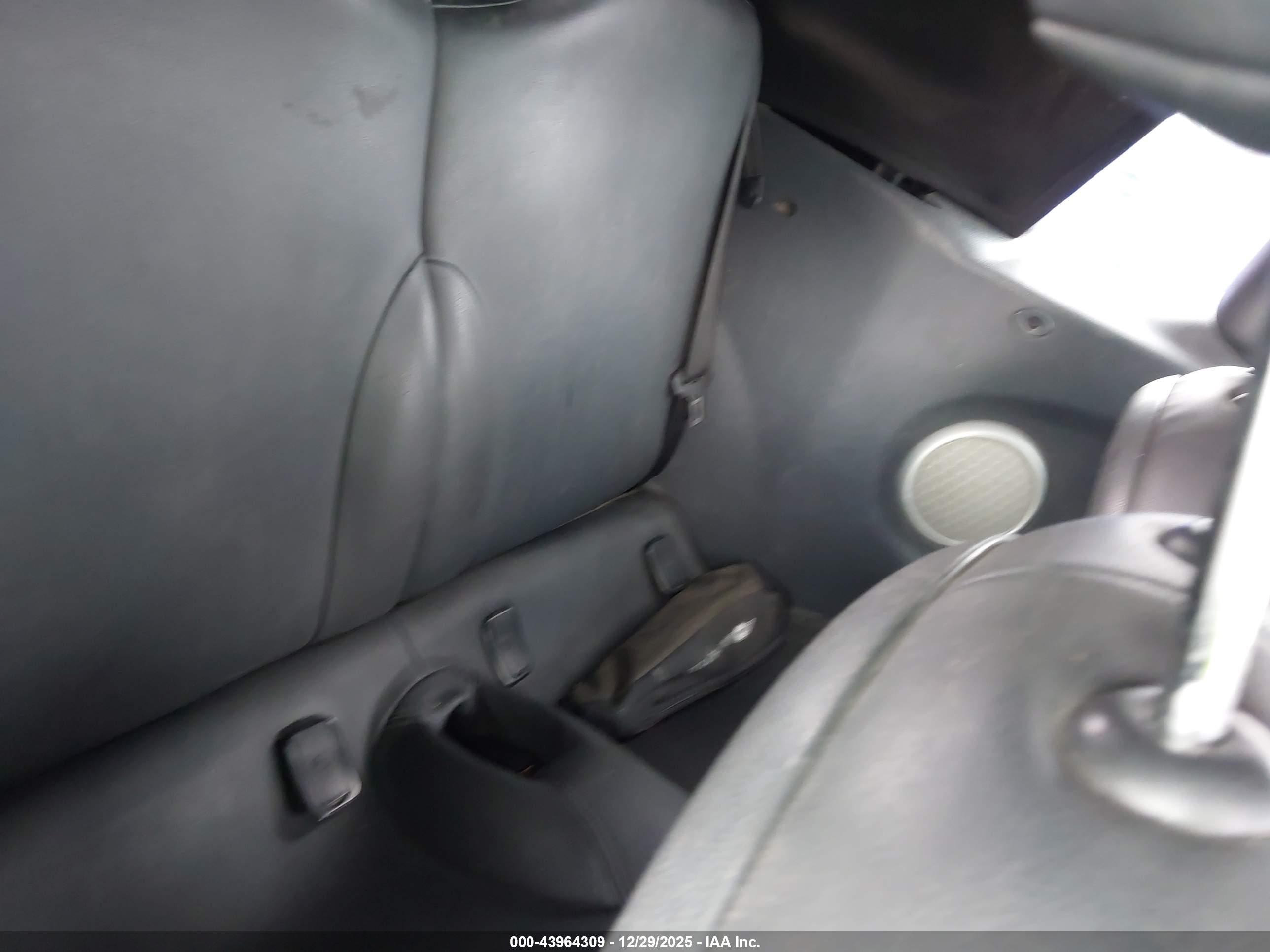 MINI COOPER image 8