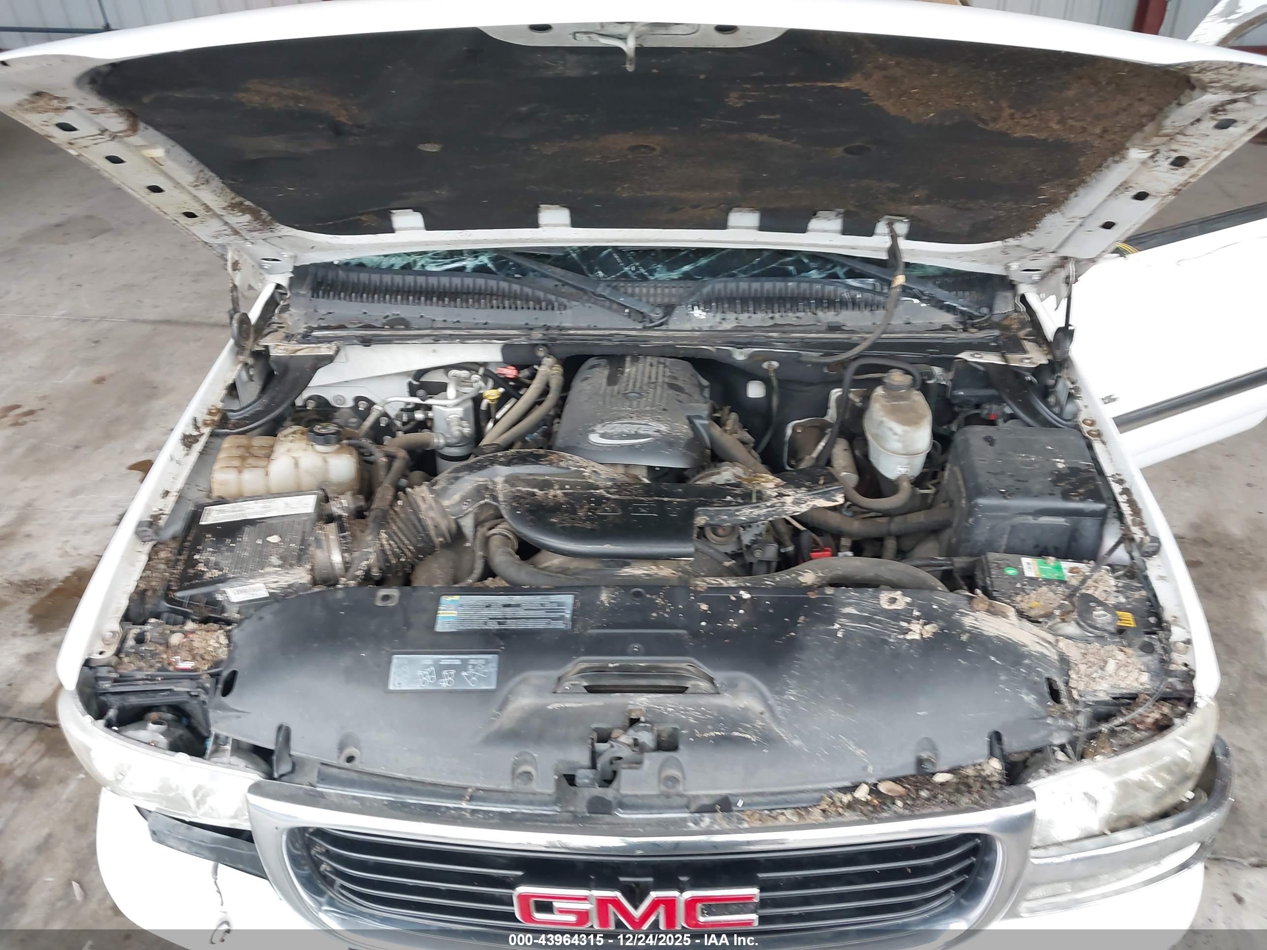 GMC YUKON image 10