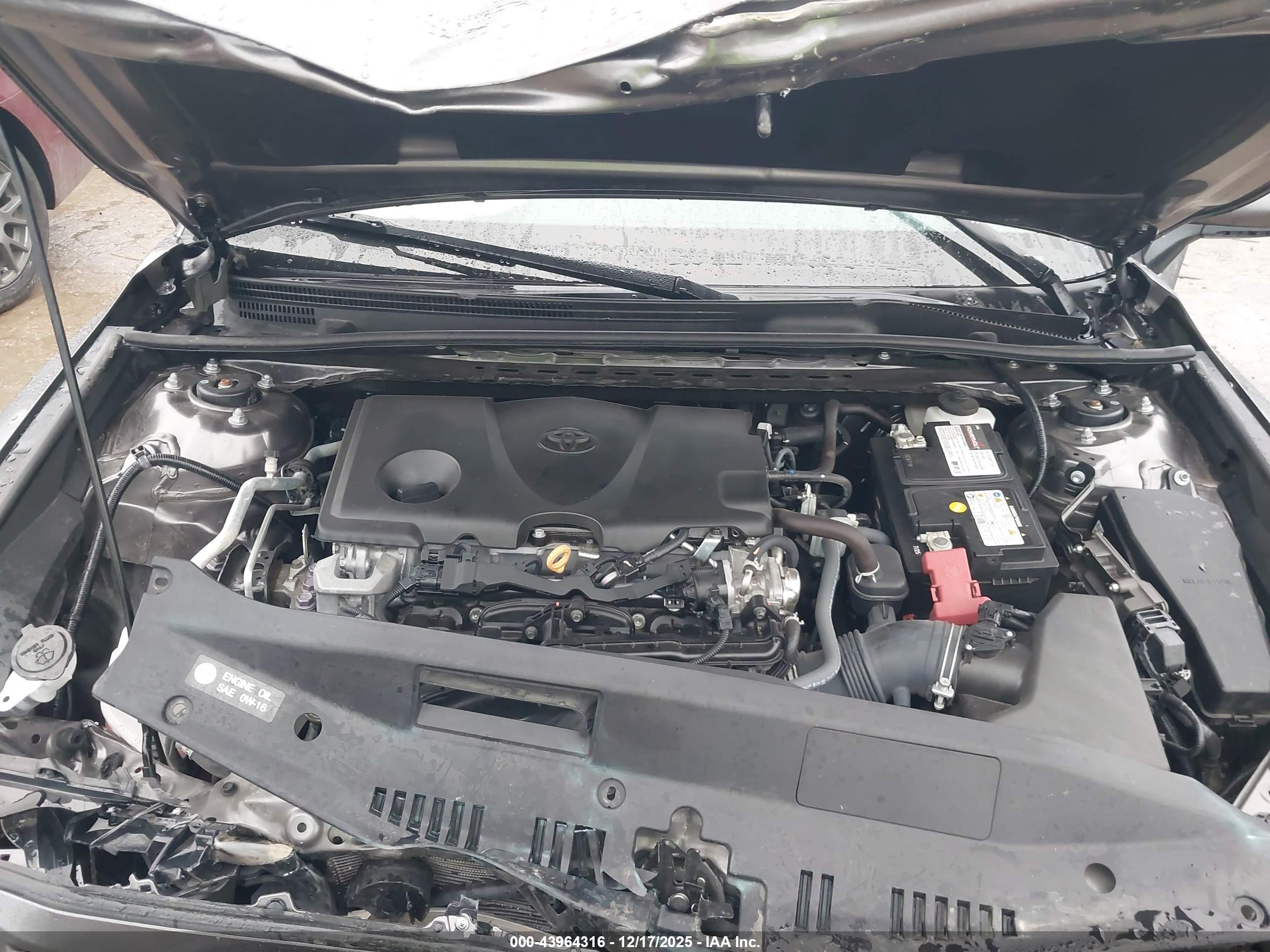 TOYOTA CAMRY image 10