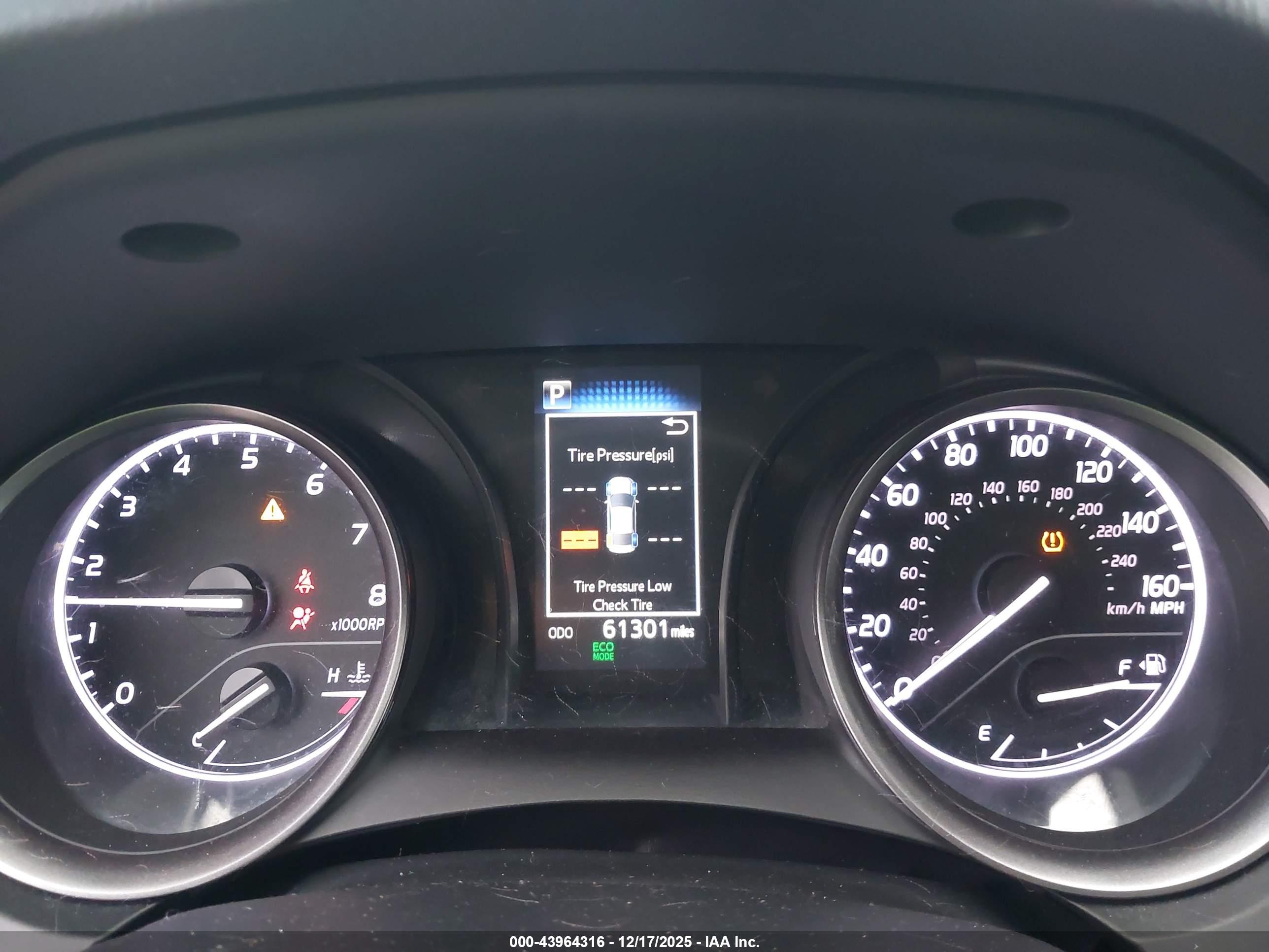 TOYOTA CAMRY image 7