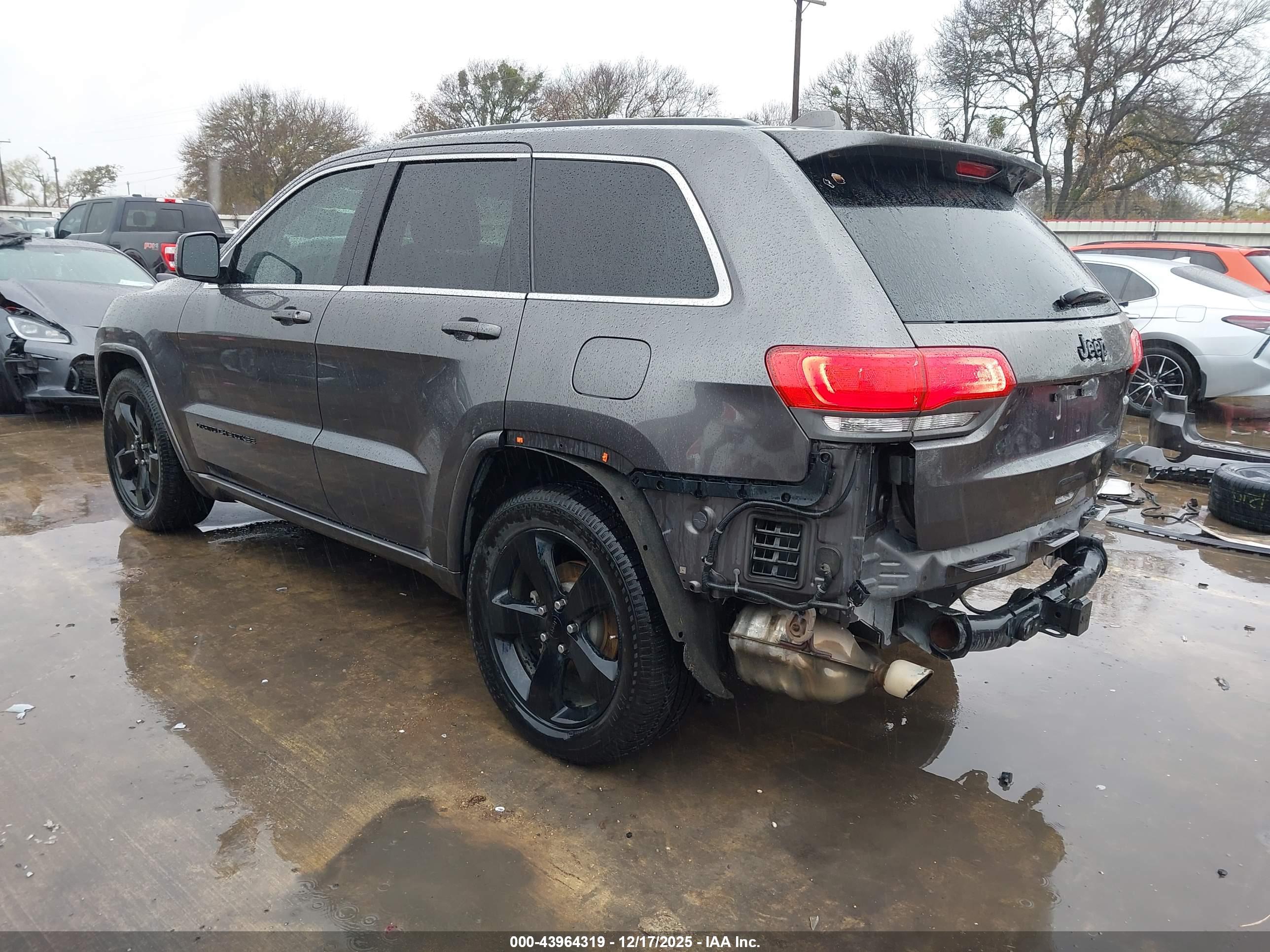 JEEP GRAND image 3