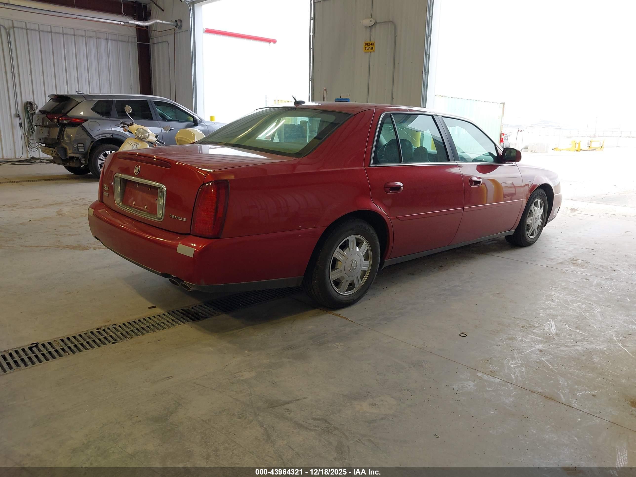 CADILLAC DEVILLE image 4