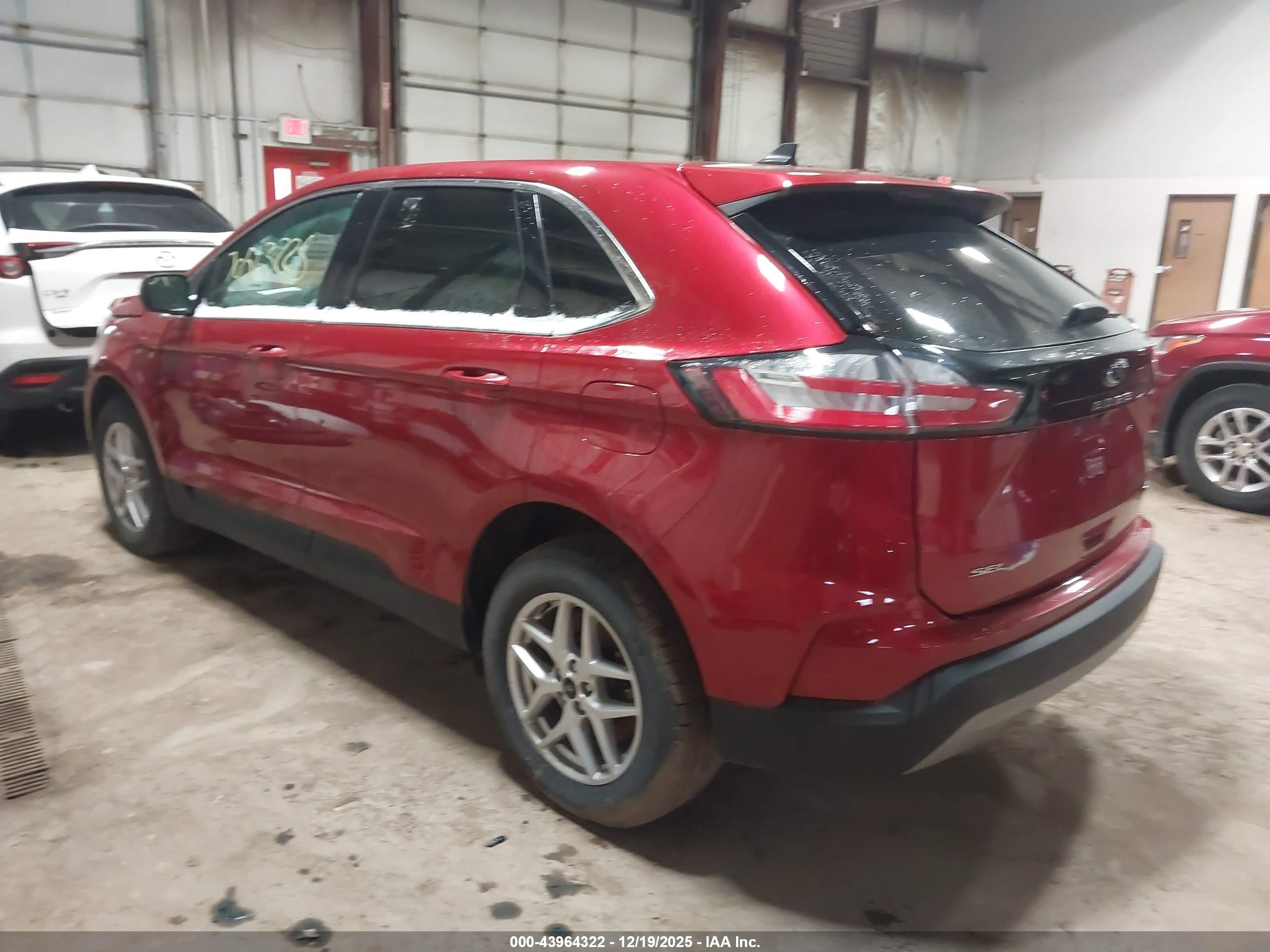 FORD EDGE image 3