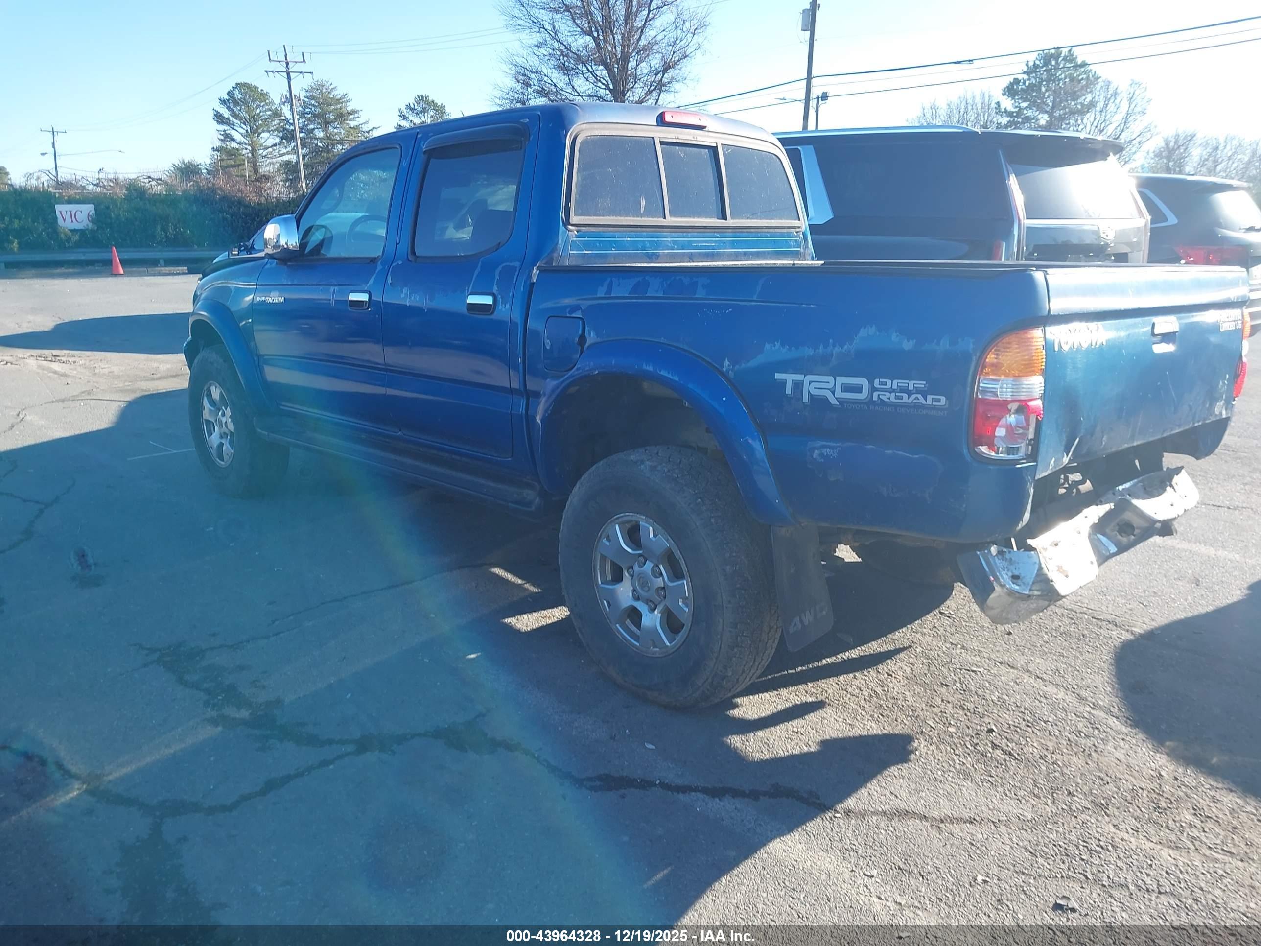TOYOTA TACOMA image 3