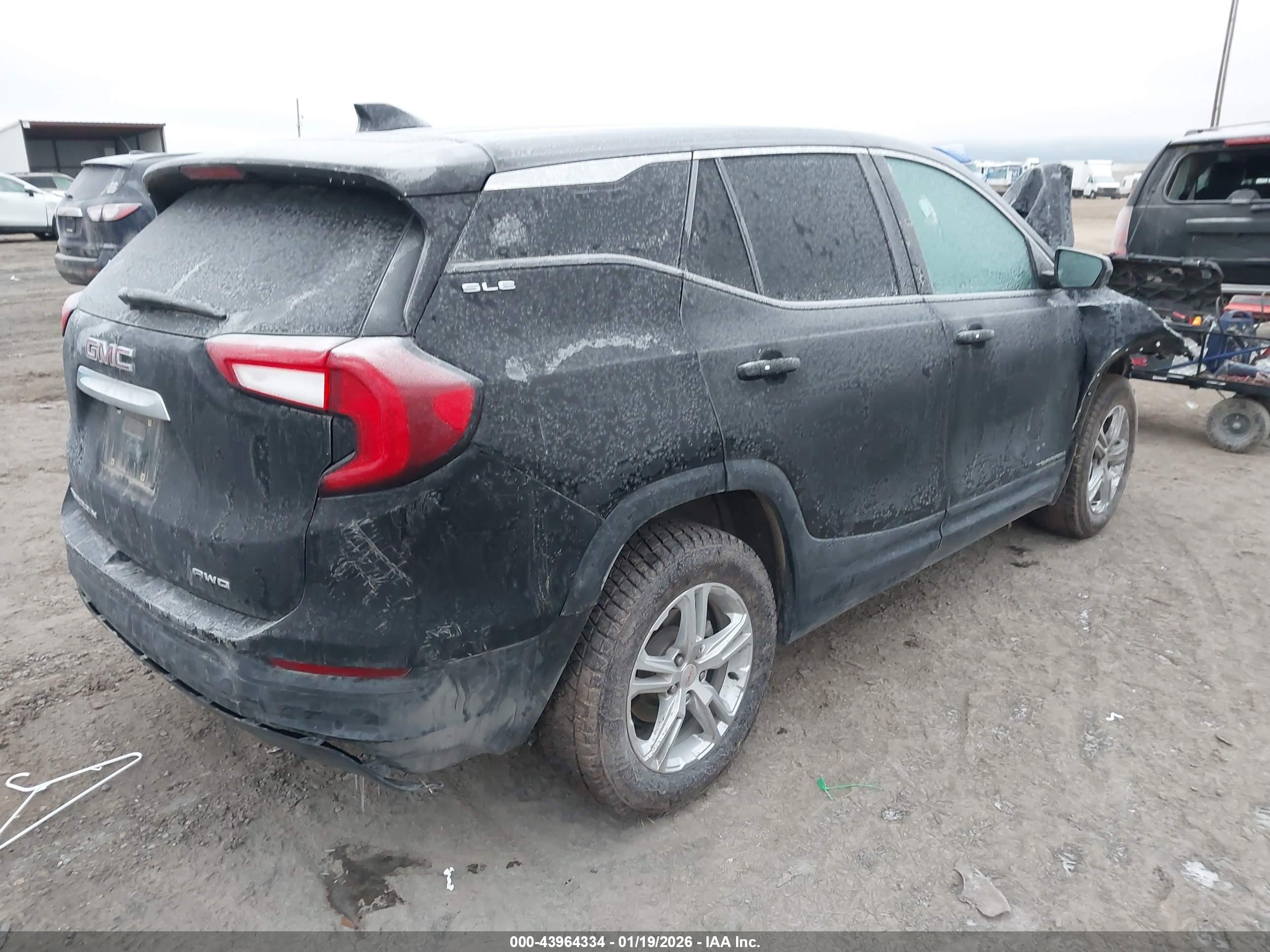 GMC TERRAIN image 4
