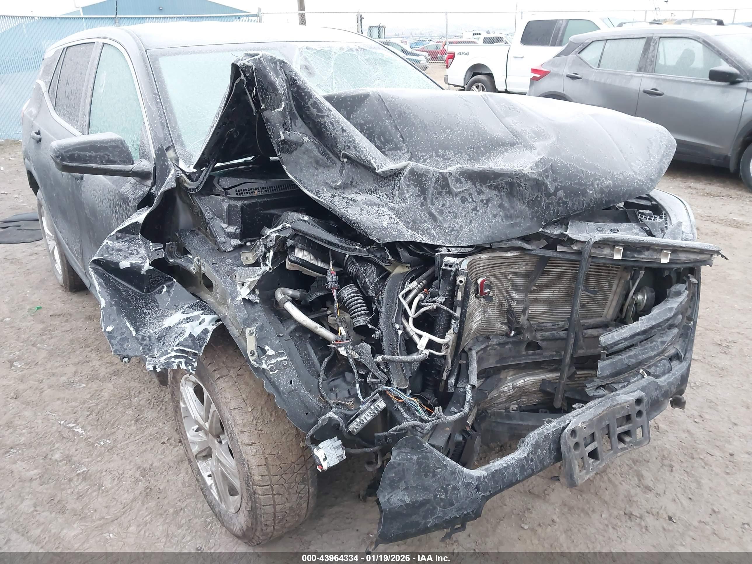 GMC TERRAIN image 6