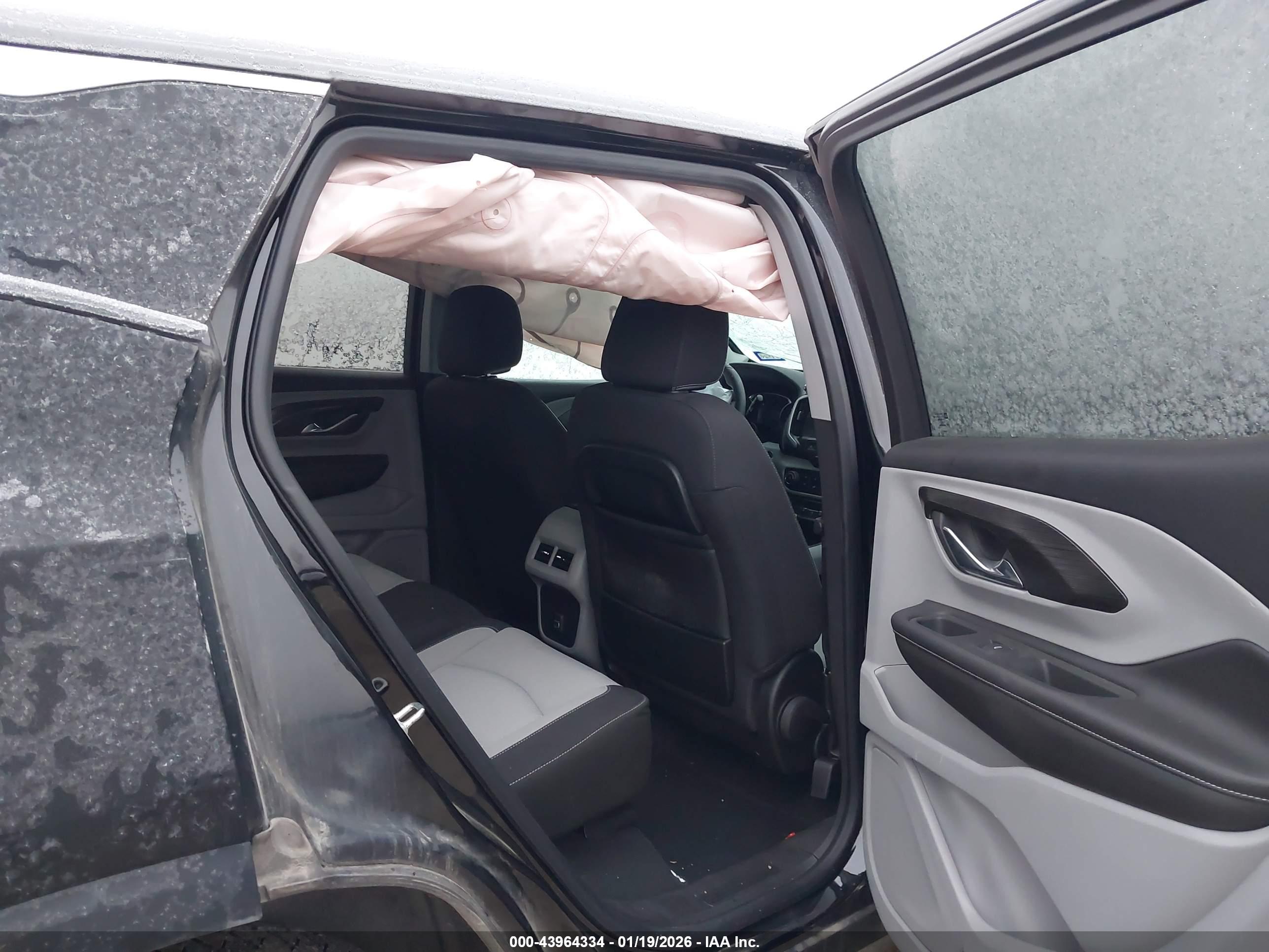 GMC TERRAIN image 8