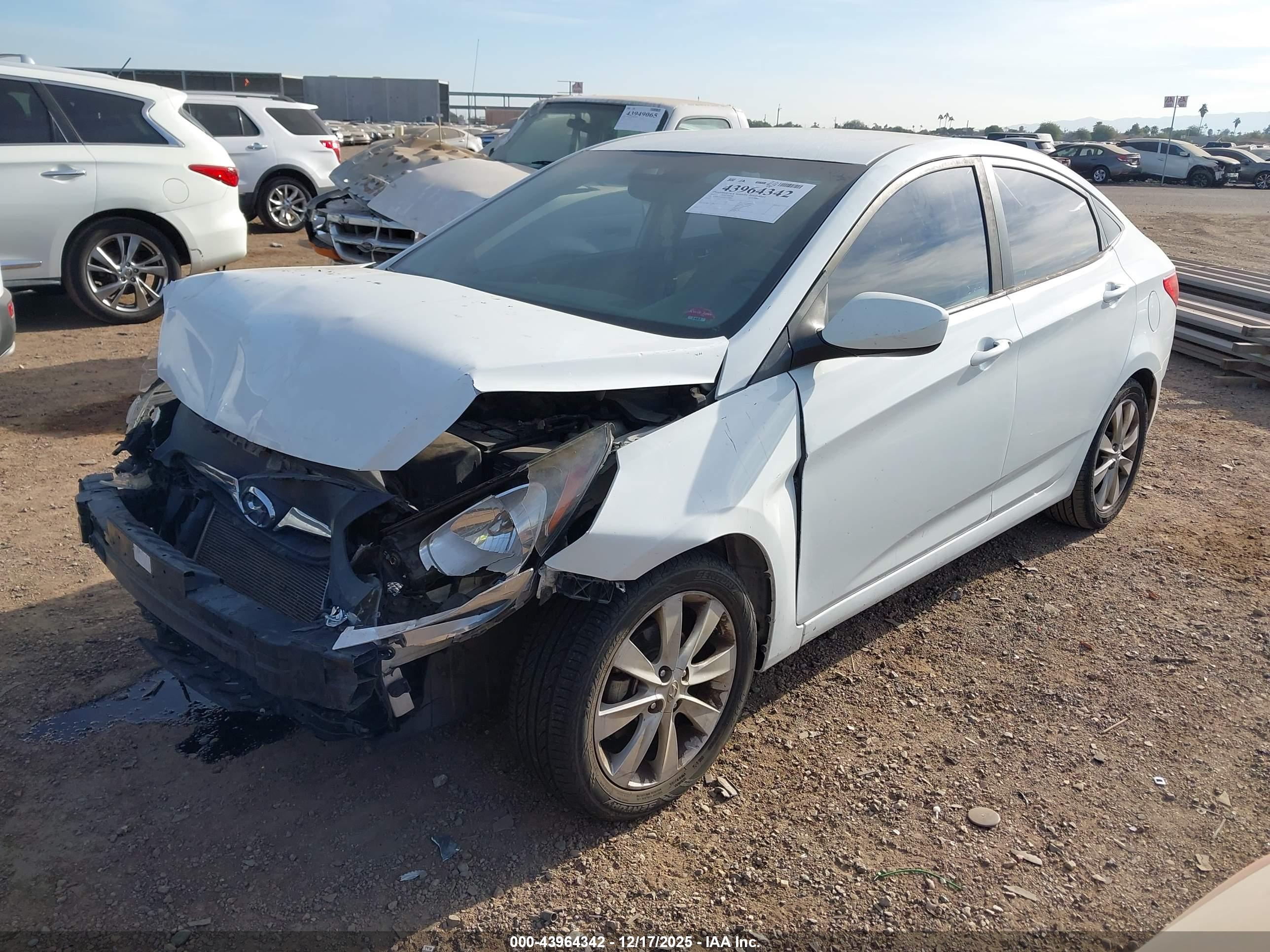 HYUNDAI ACCENT image 2