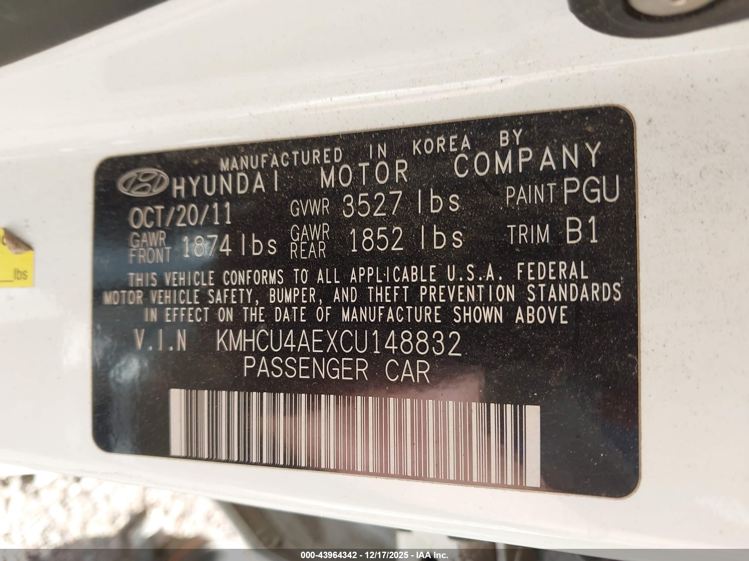 HYUNDAI ACCENT image 9