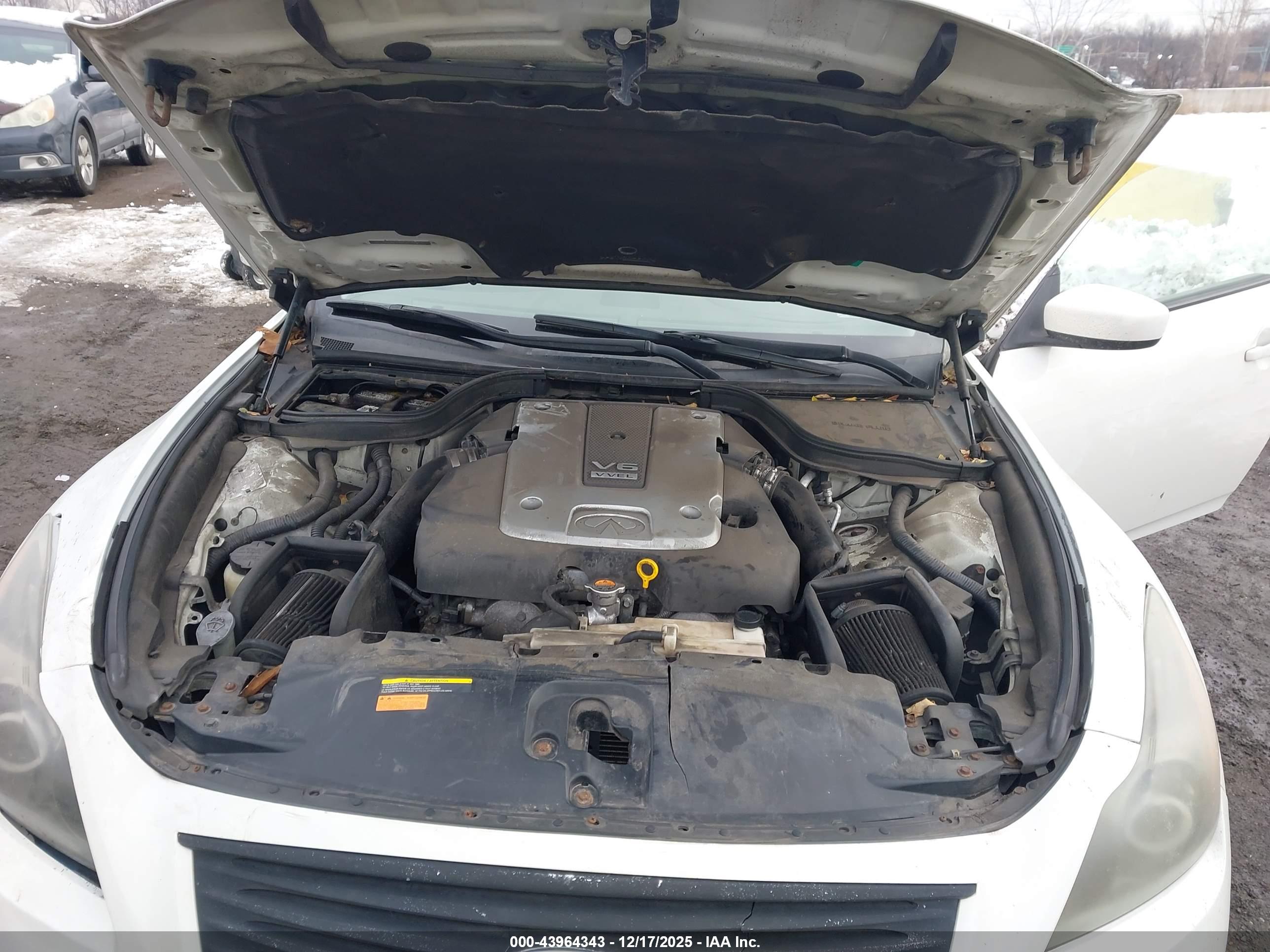 INFINITI G37X image 10