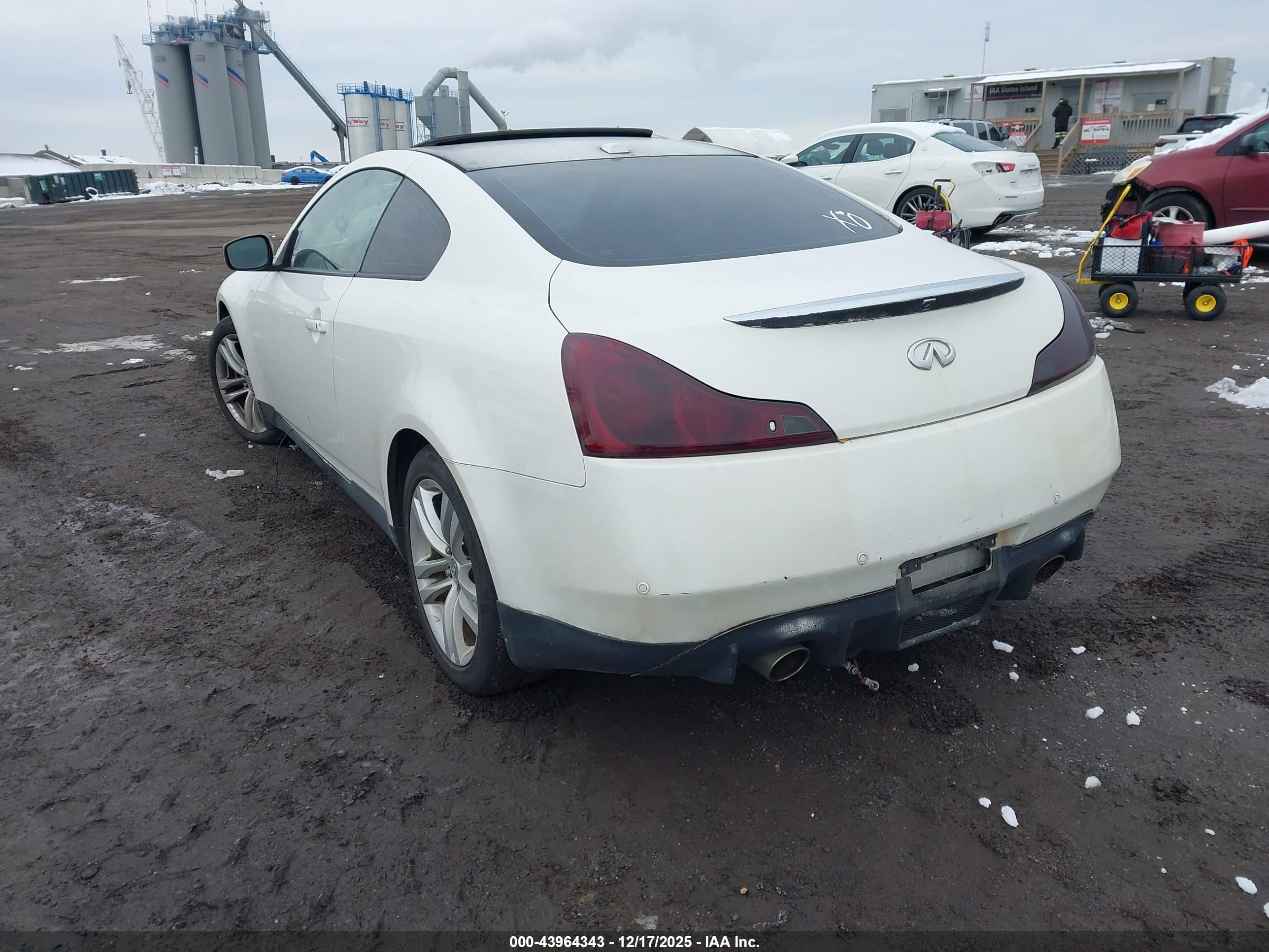 INFINITI G37X image 3