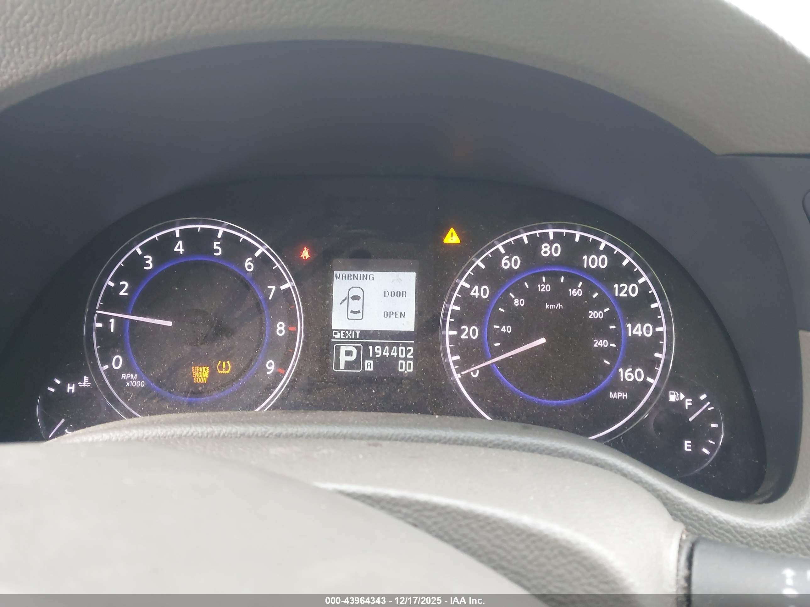 INFINITI G37X image 7