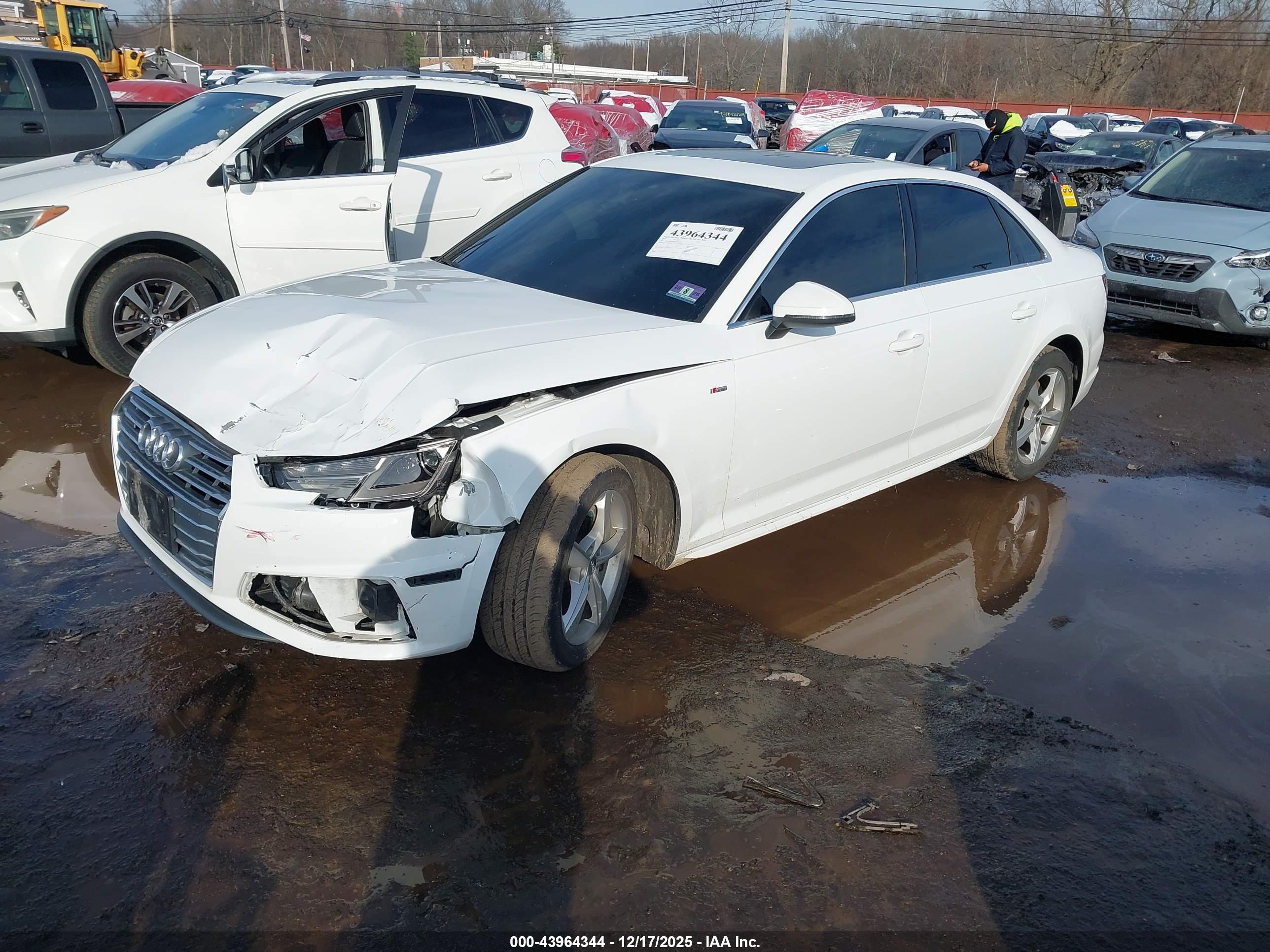 AUDI A4 image 2