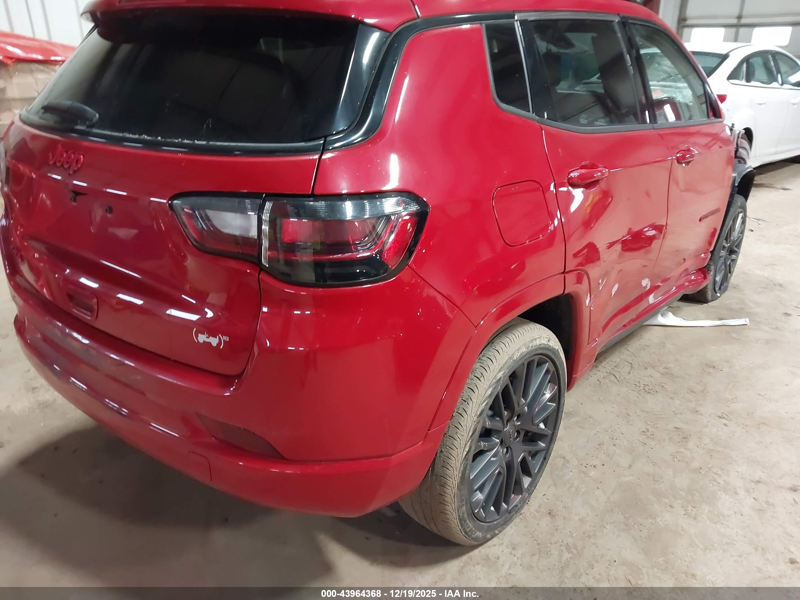 JEEP COMPASS image 4