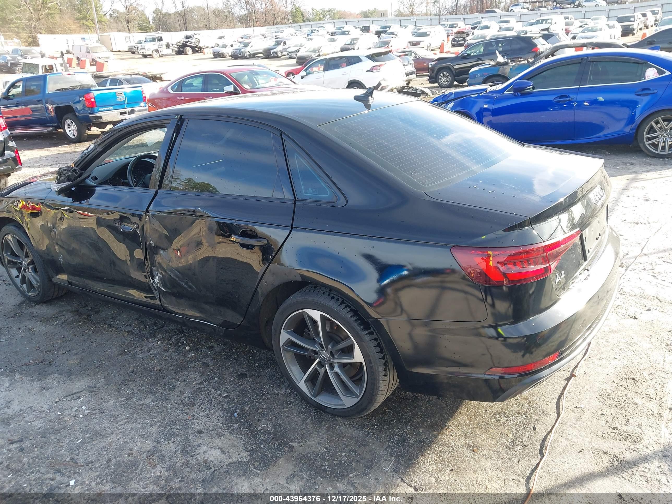 AUDI A4 image 3