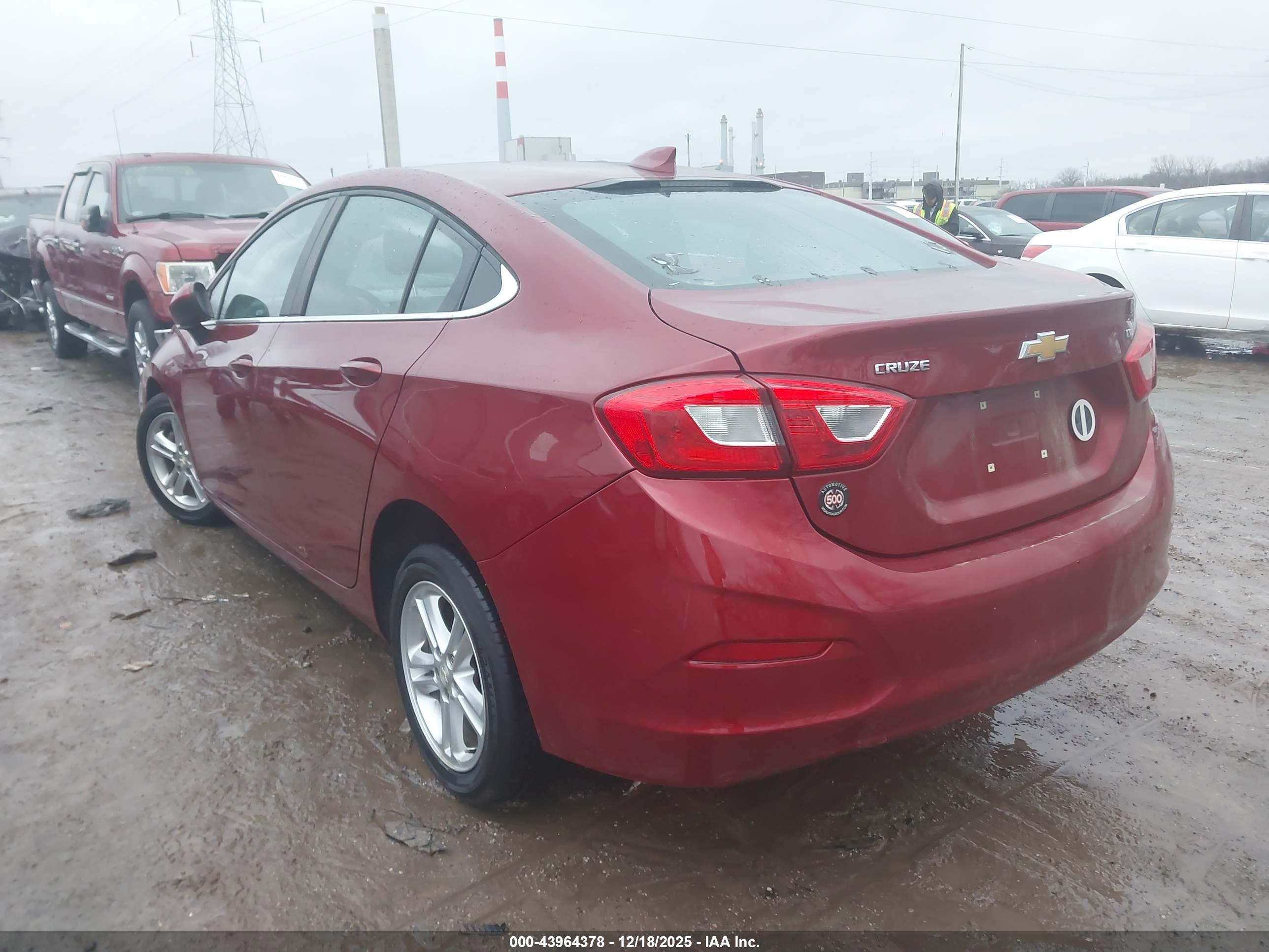 CHEVROLET CRUZE image 3