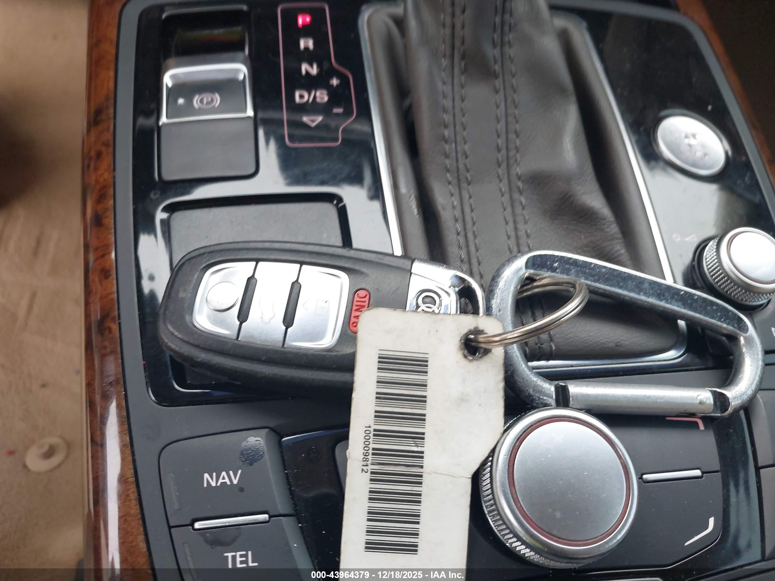 AUDI A6 image 11