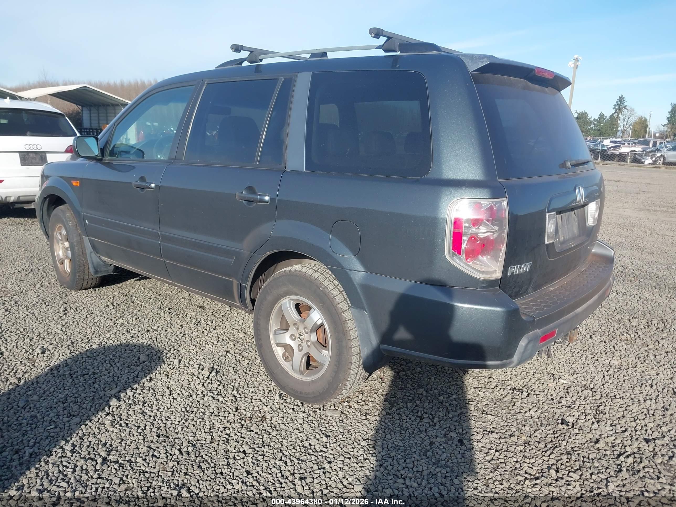 HONDA PILOT image 3