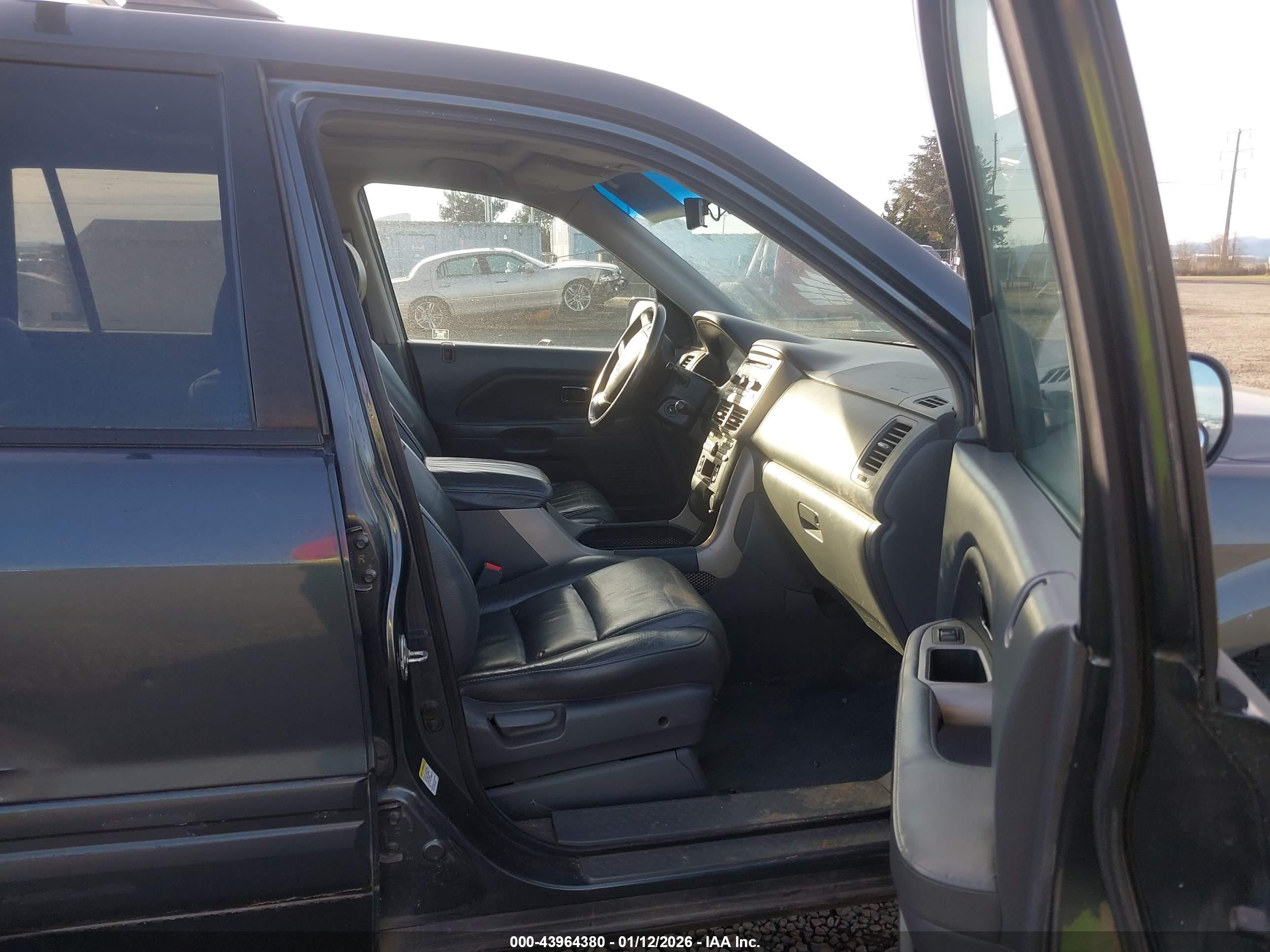 HONDA PILOT image 5