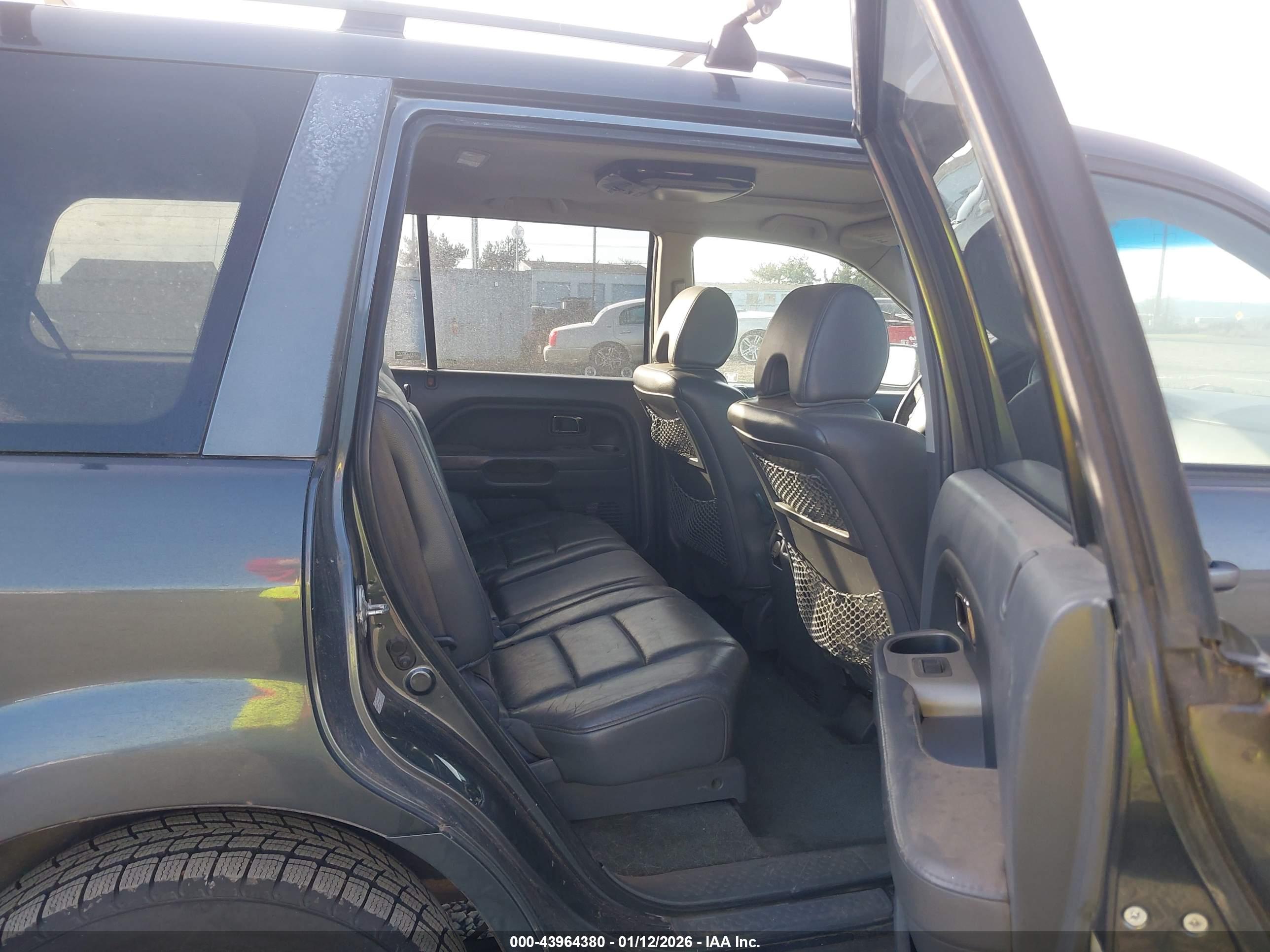 HONDA PILOT image 8