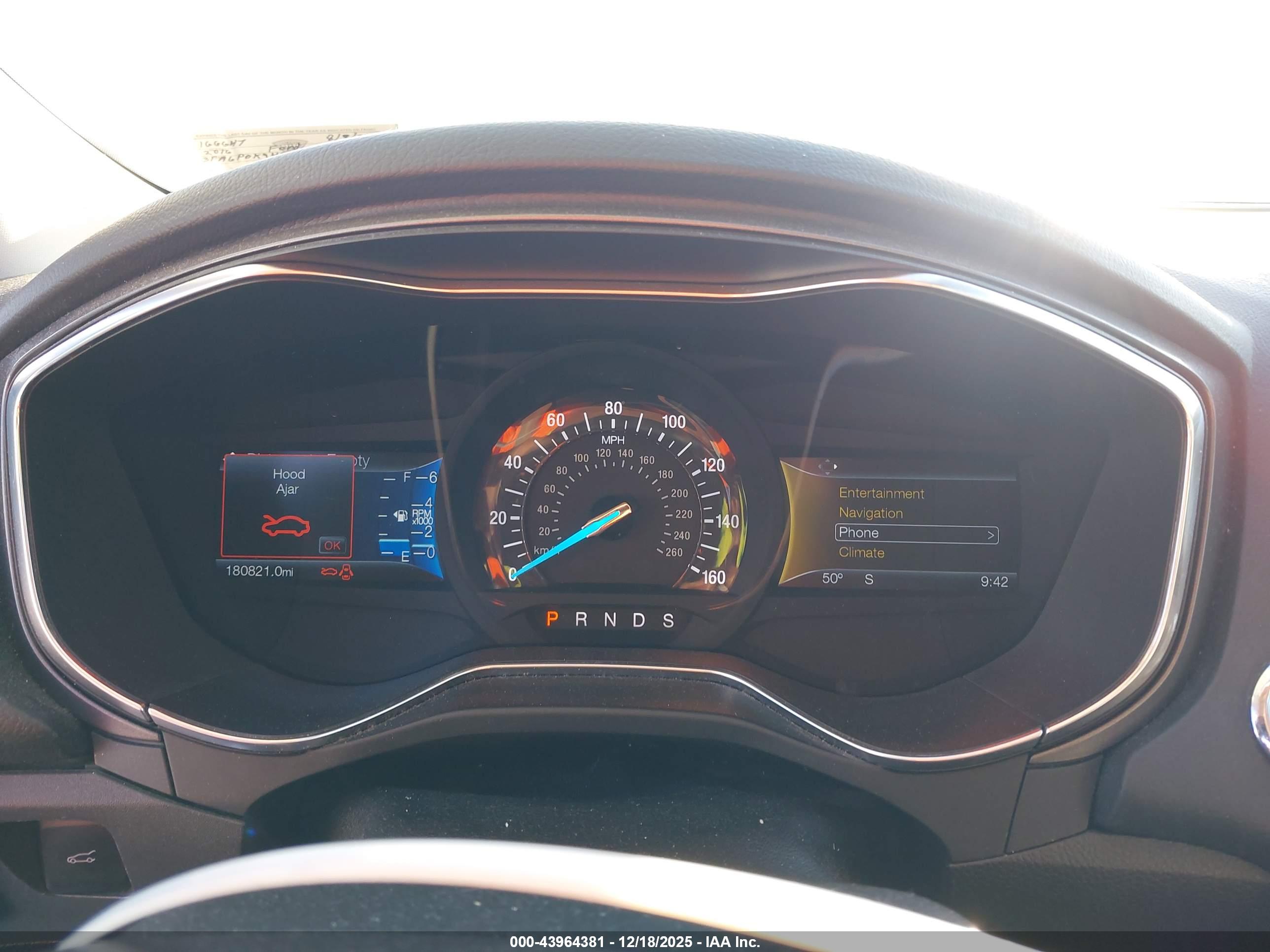 FORD FUSION image 7