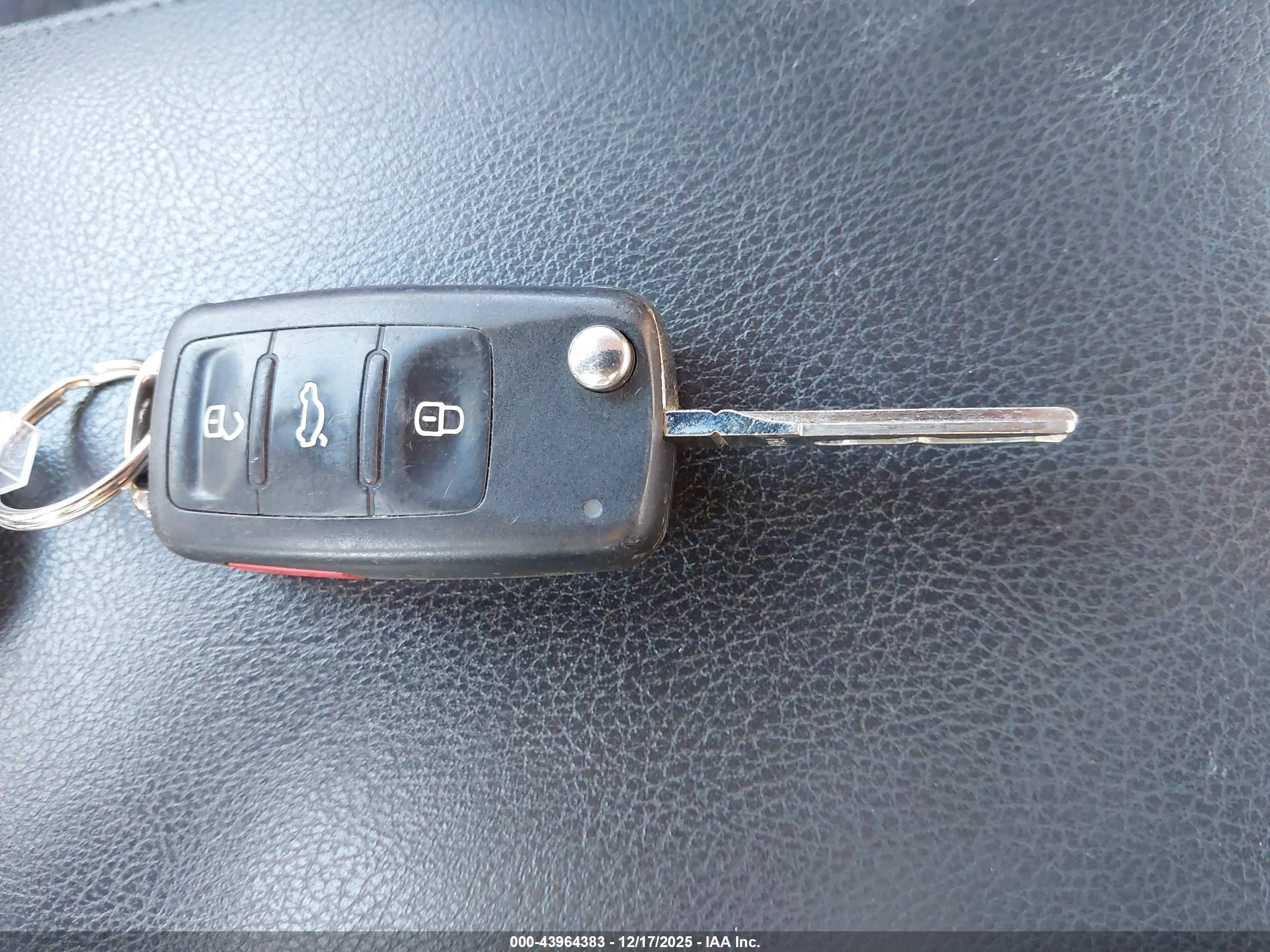 VOLKSWAGEN JETTA image 11