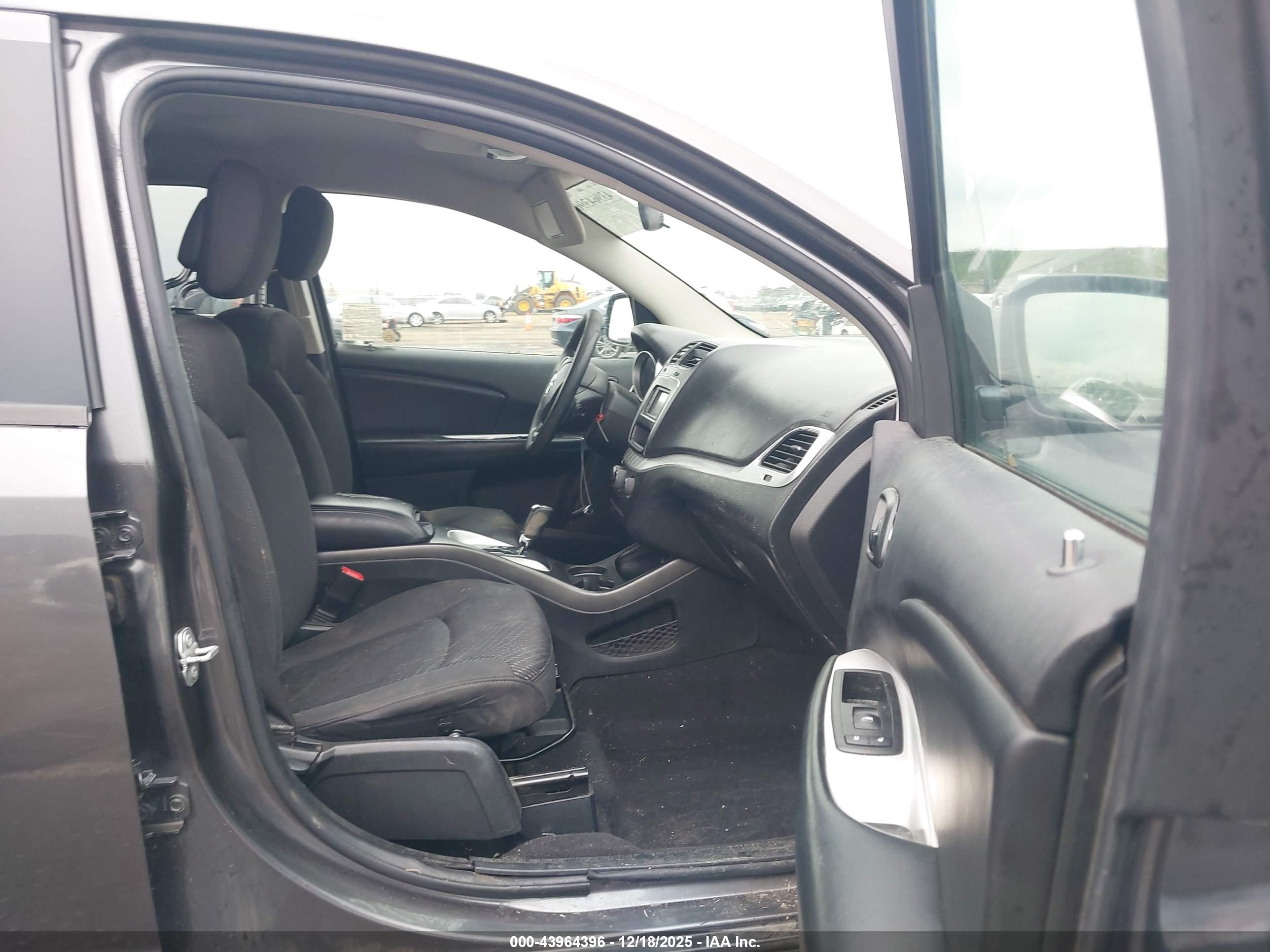 DODGE JOURNEY image 5