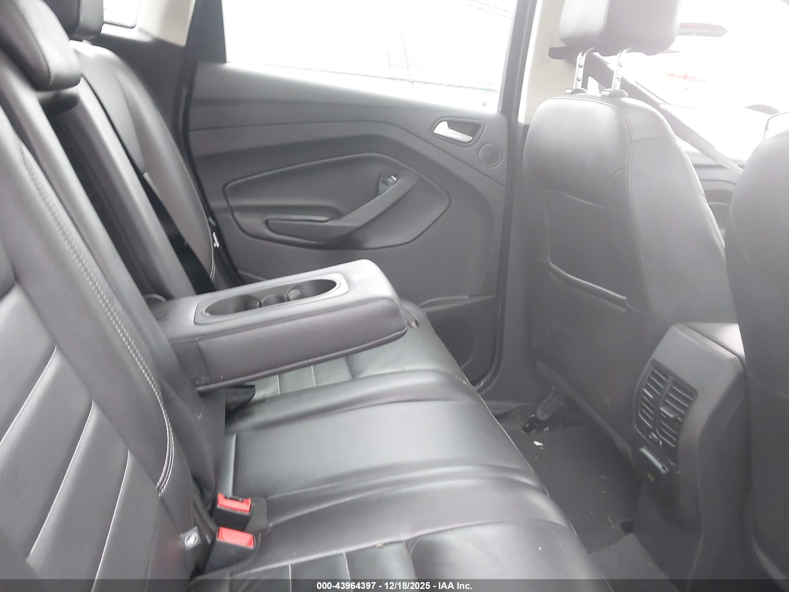 FORD C-MAX image 8