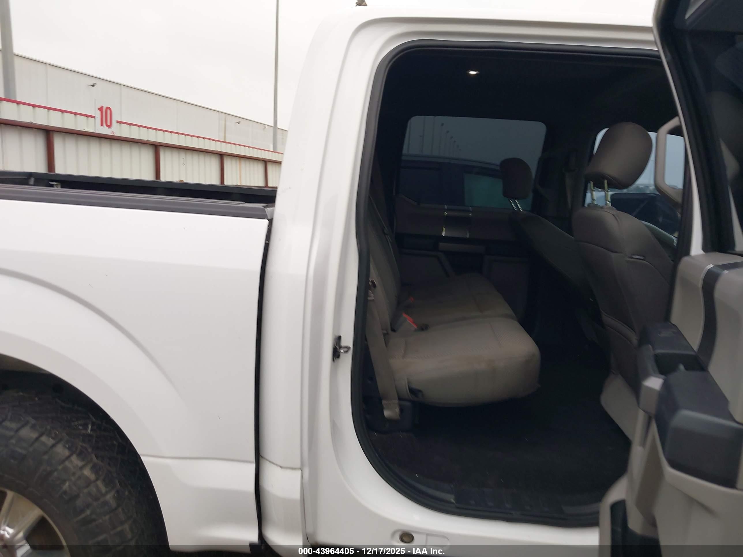 FORD F-150 image 8