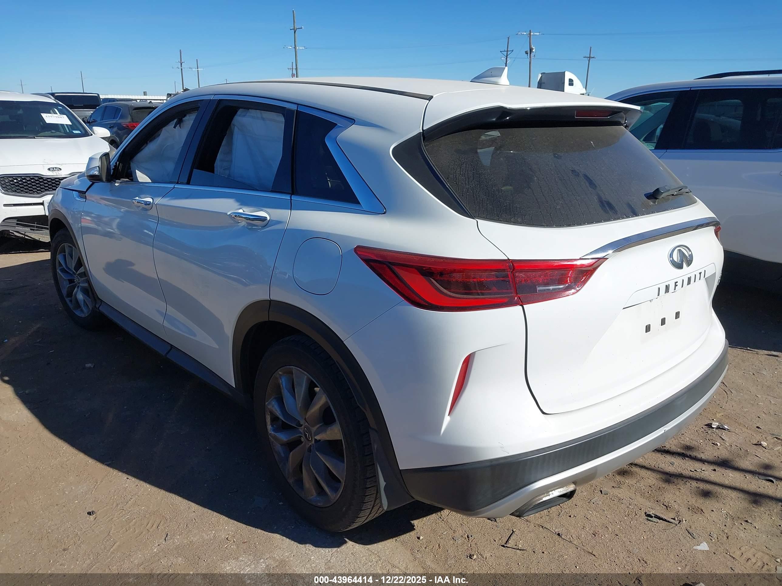 INFINITI QX50 image 3