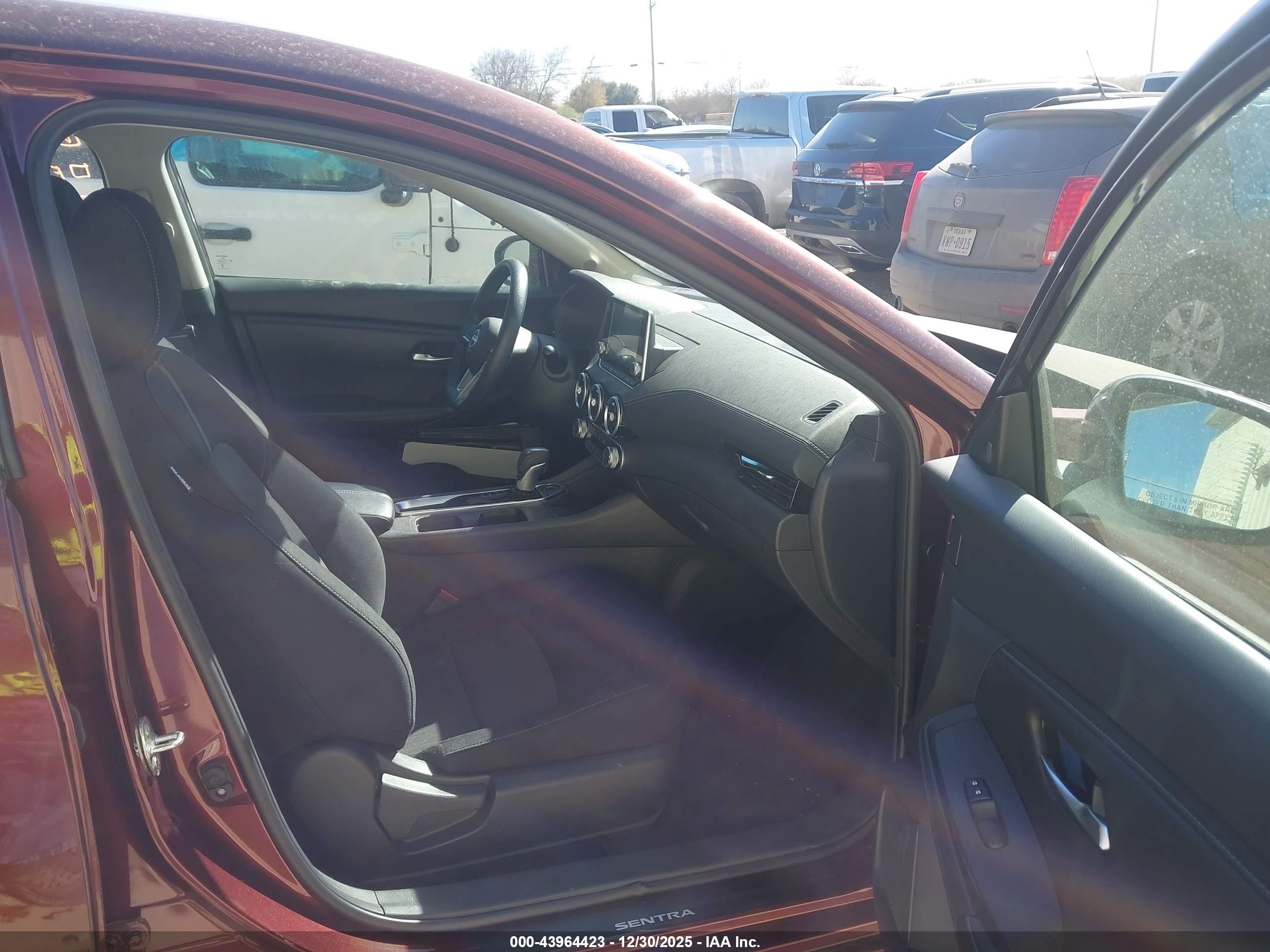 NISSAN SENTRA image 5