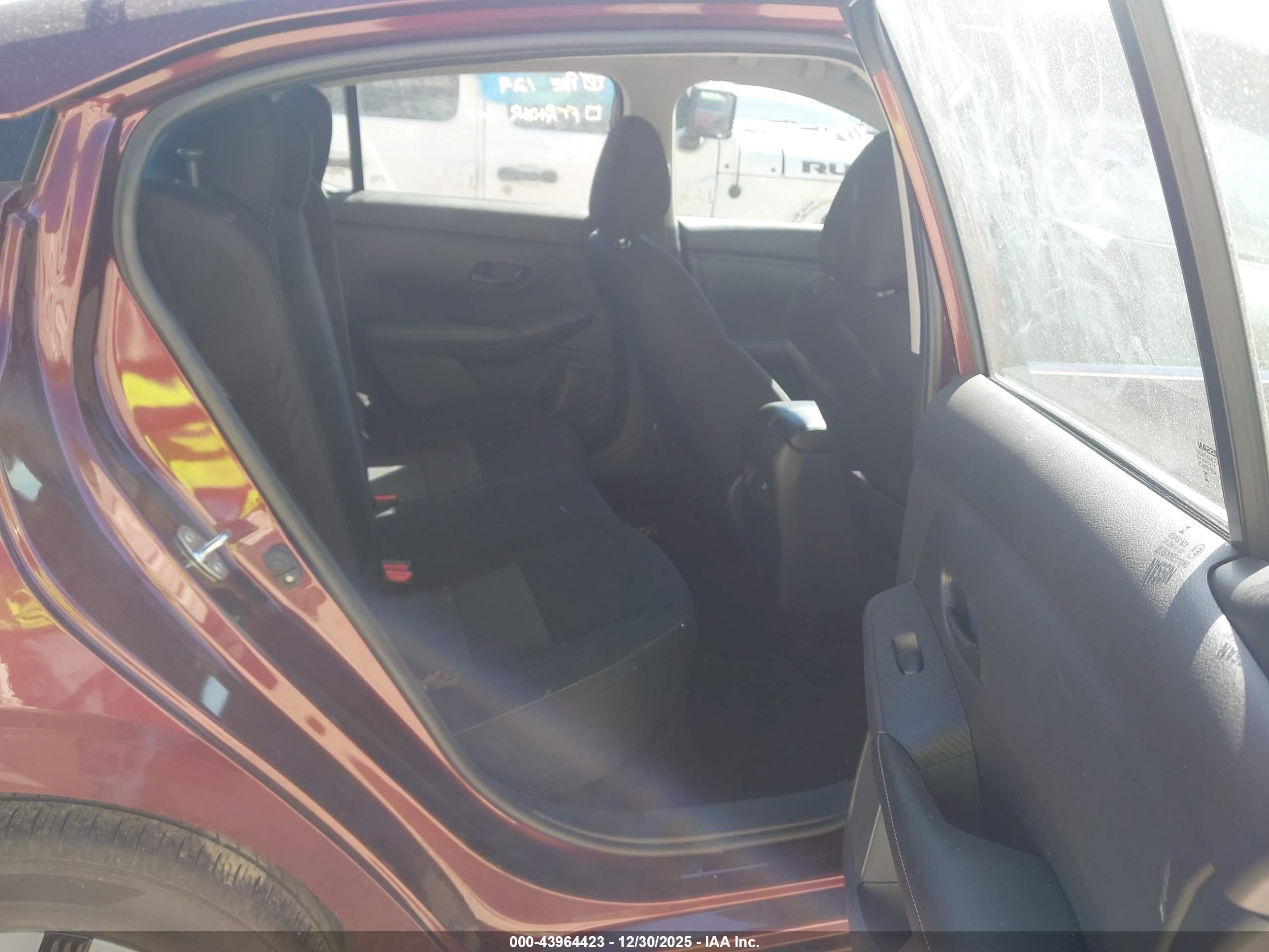 NISSAN SENTRA image 8