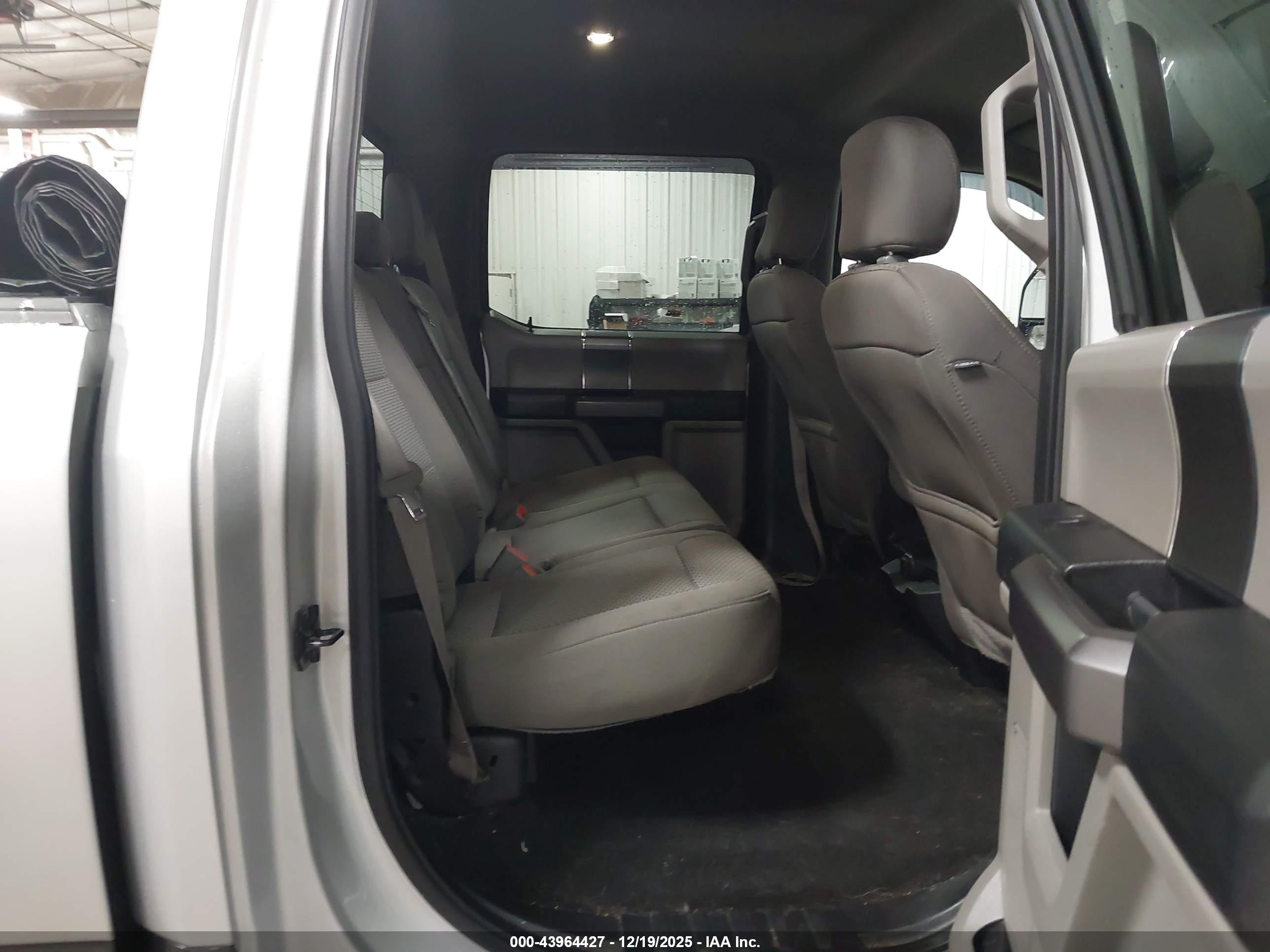 FORD F-150 image 8