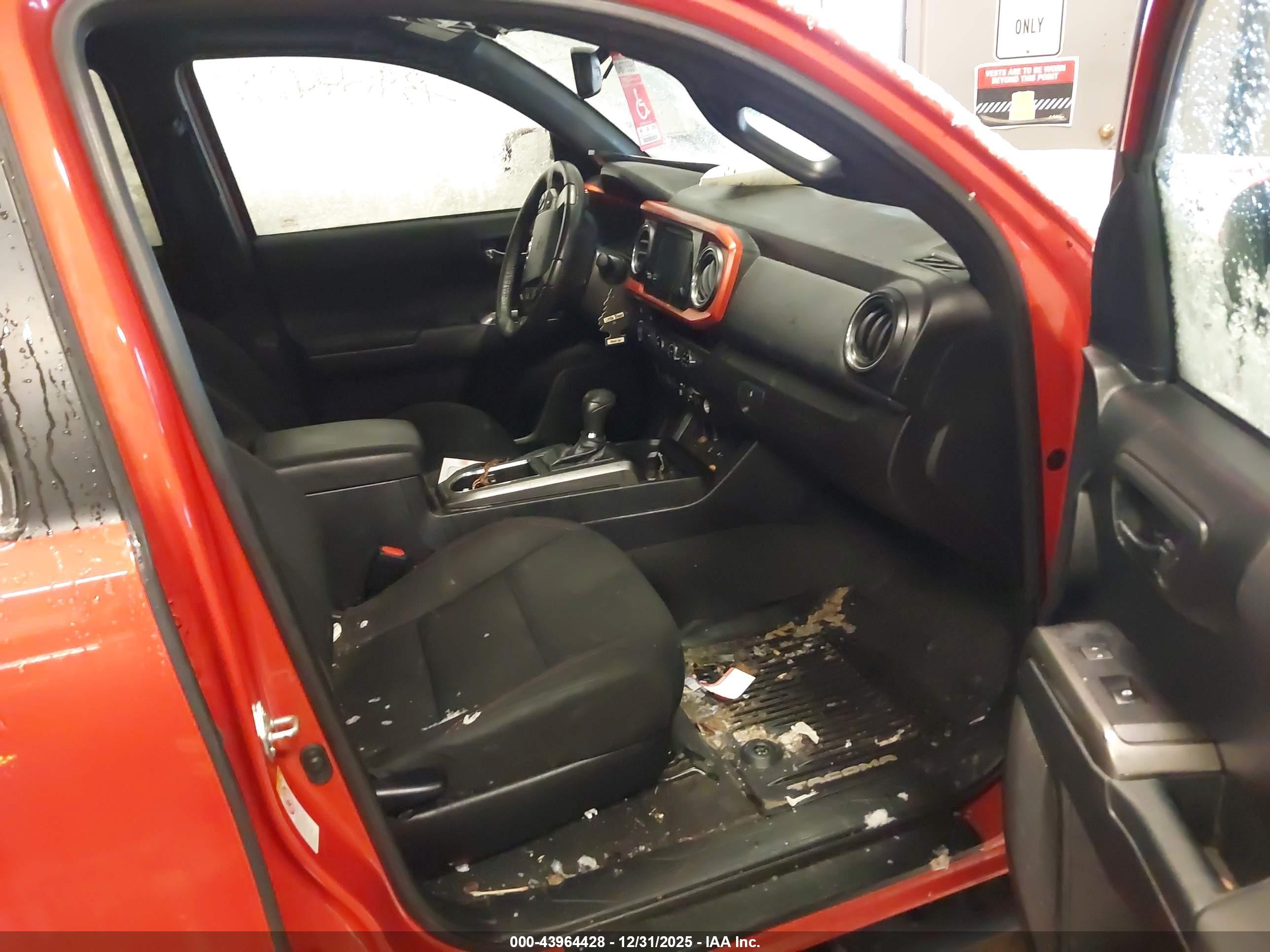 TOYOTA TACOMA image 5