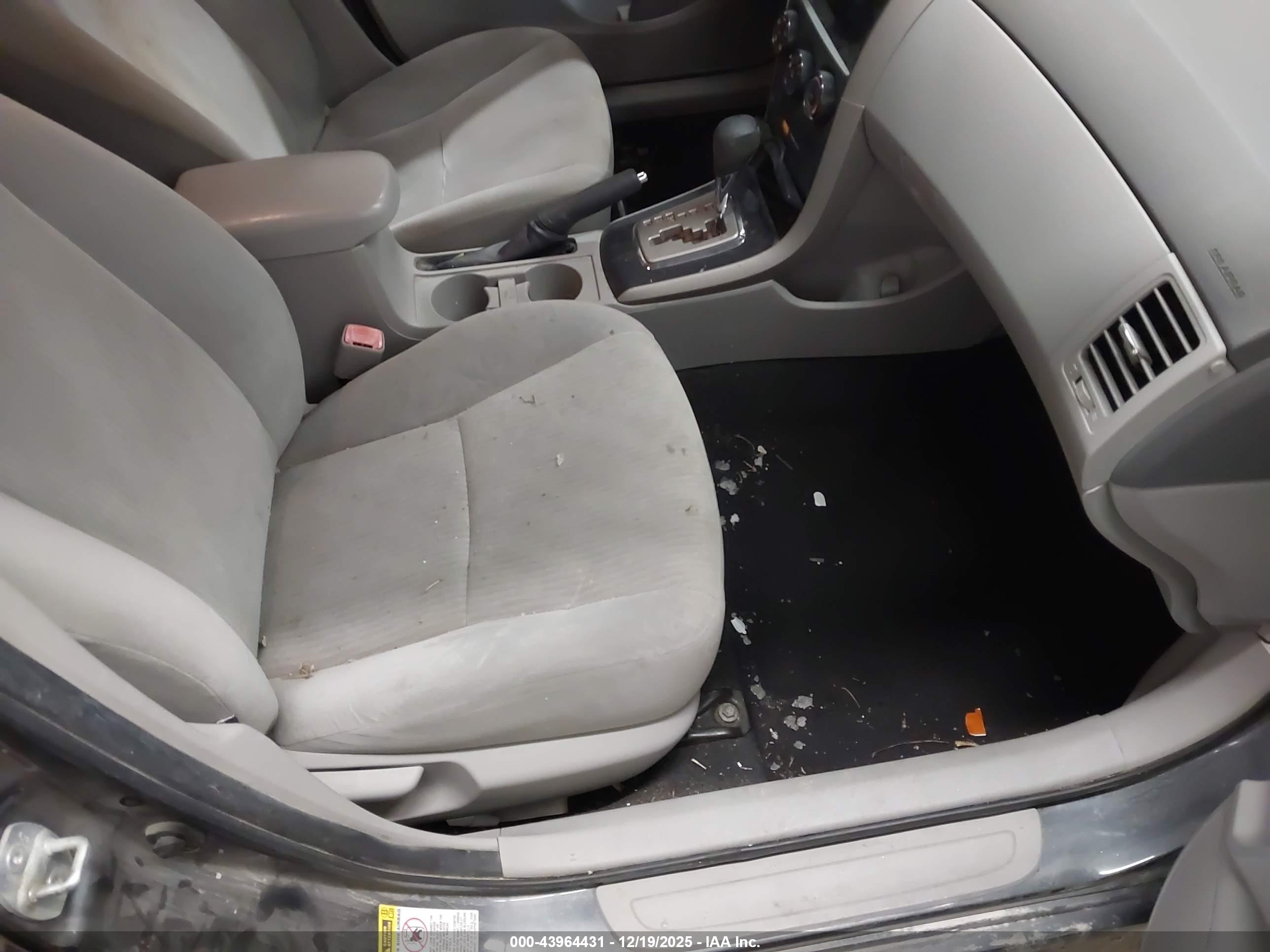TOYOTA COROLLA image 5