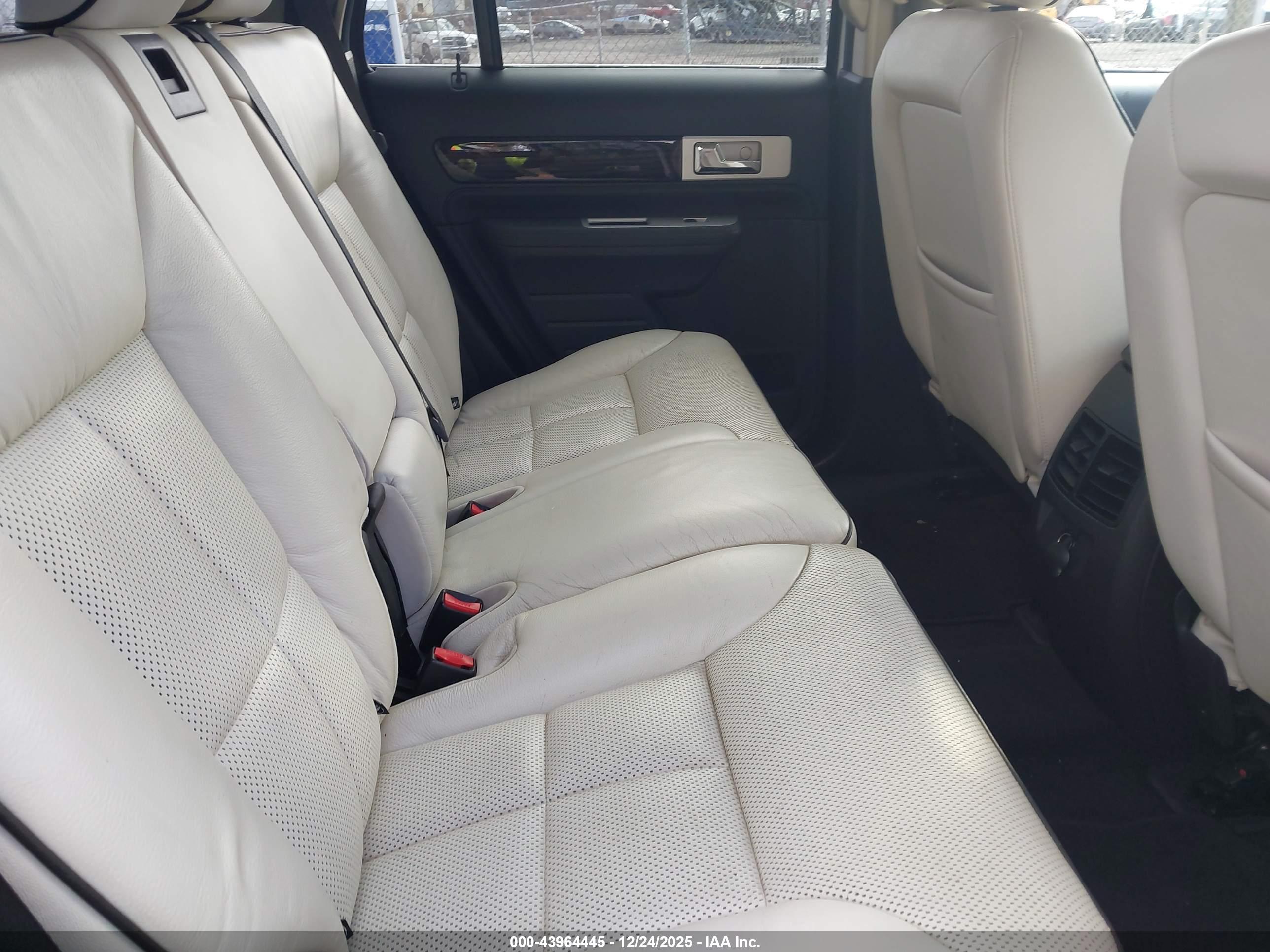 LINCOLN MKX image 8