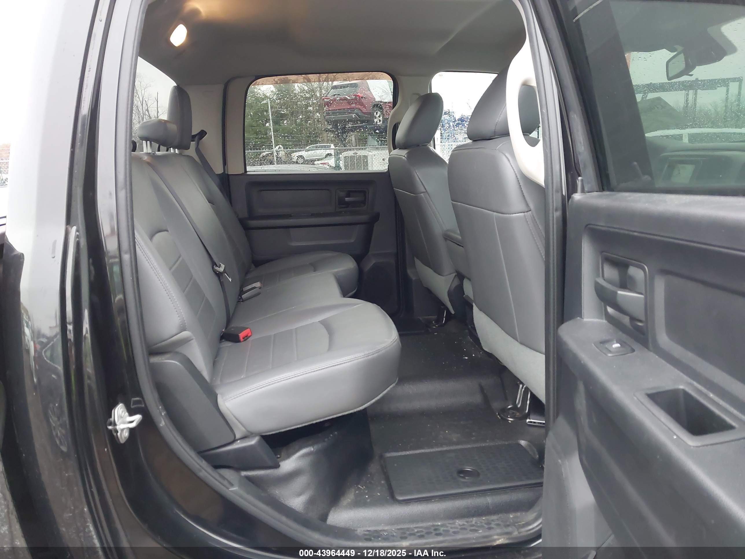 RAM 2500 image 8