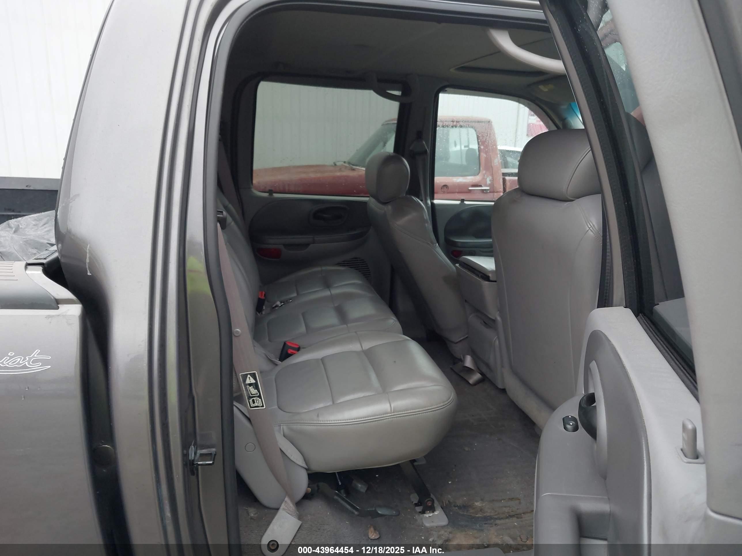 FORD F-150 image 8