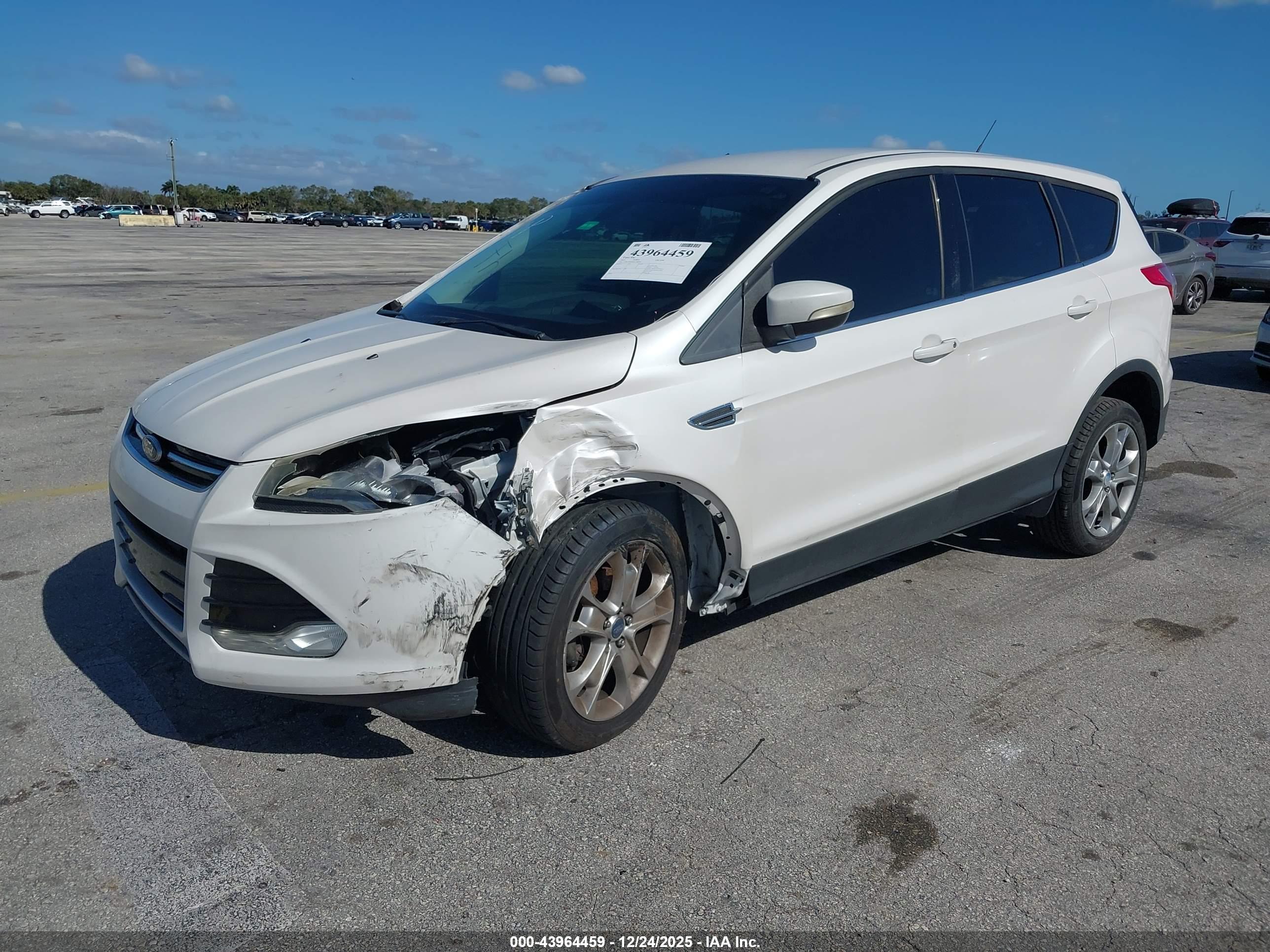 FORD ESCAPE image 6