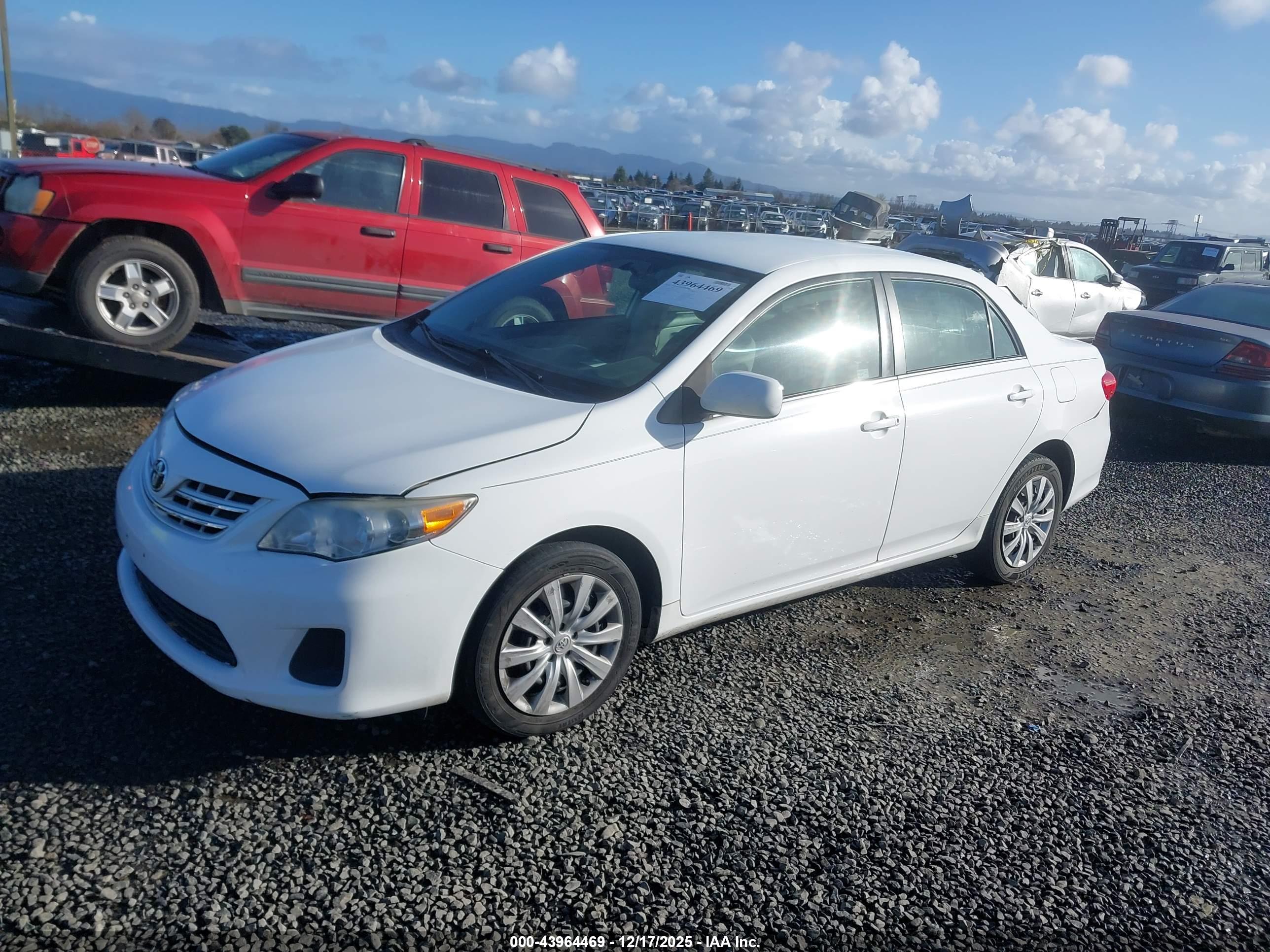 TOYOTA COROLLA image 2
