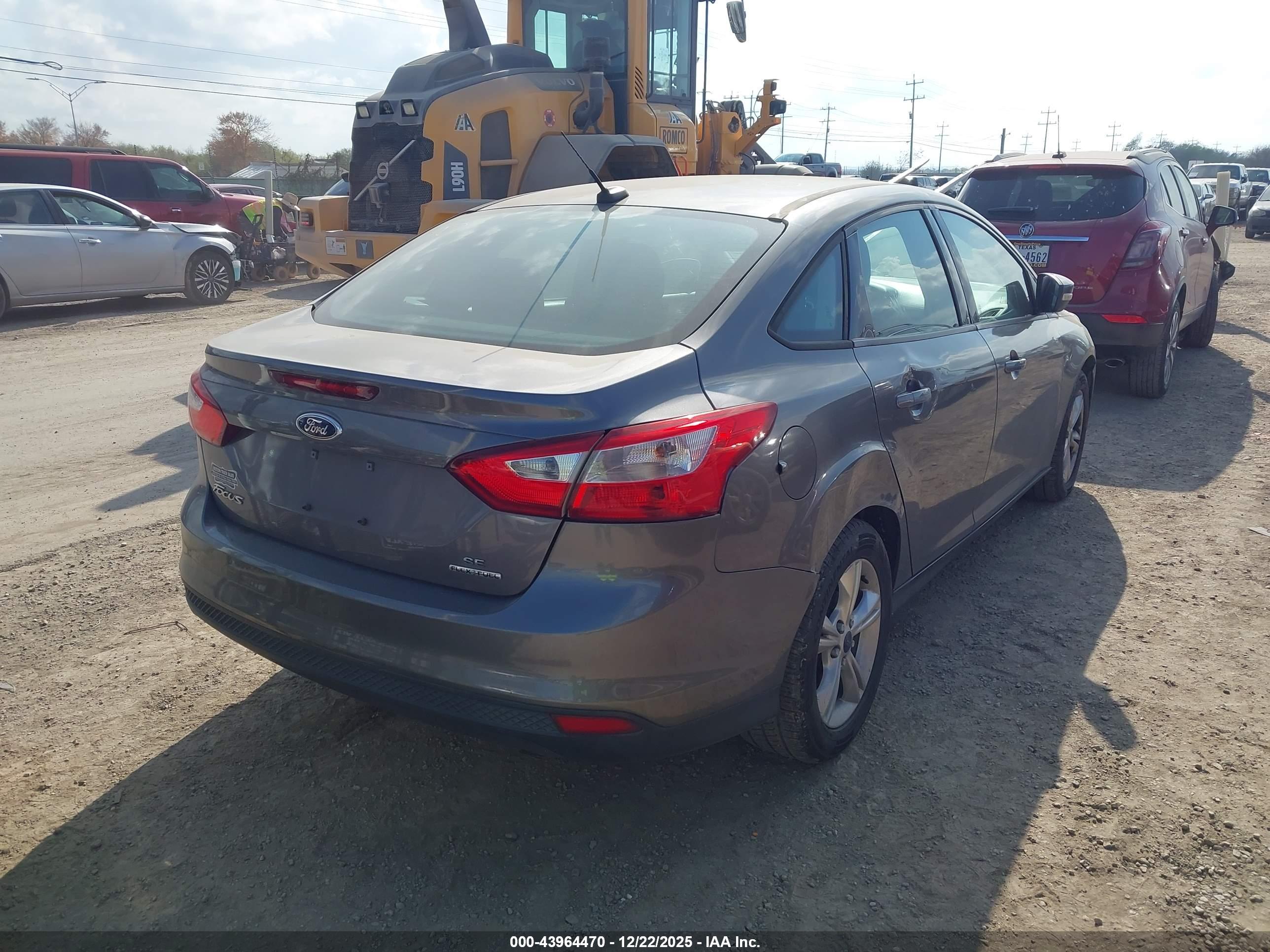 FORD FOCUS image 4