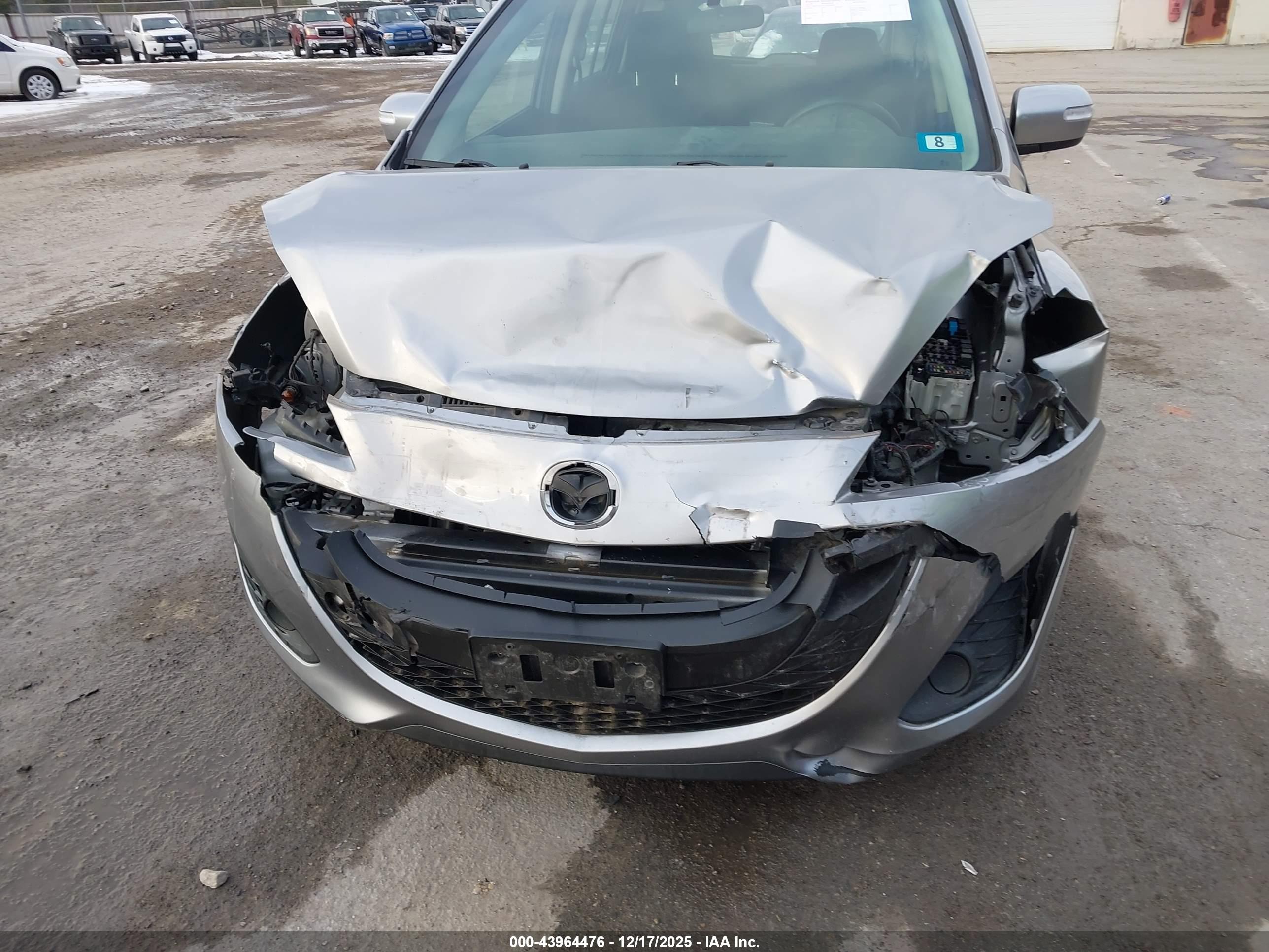 MAZDA MAZDA5 image 6