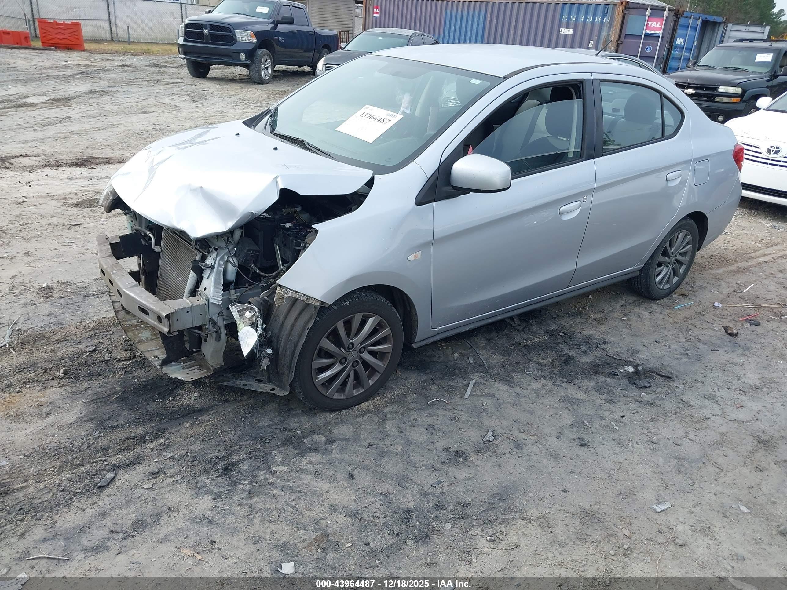 MITSUBISHI MIRAGE image 2
