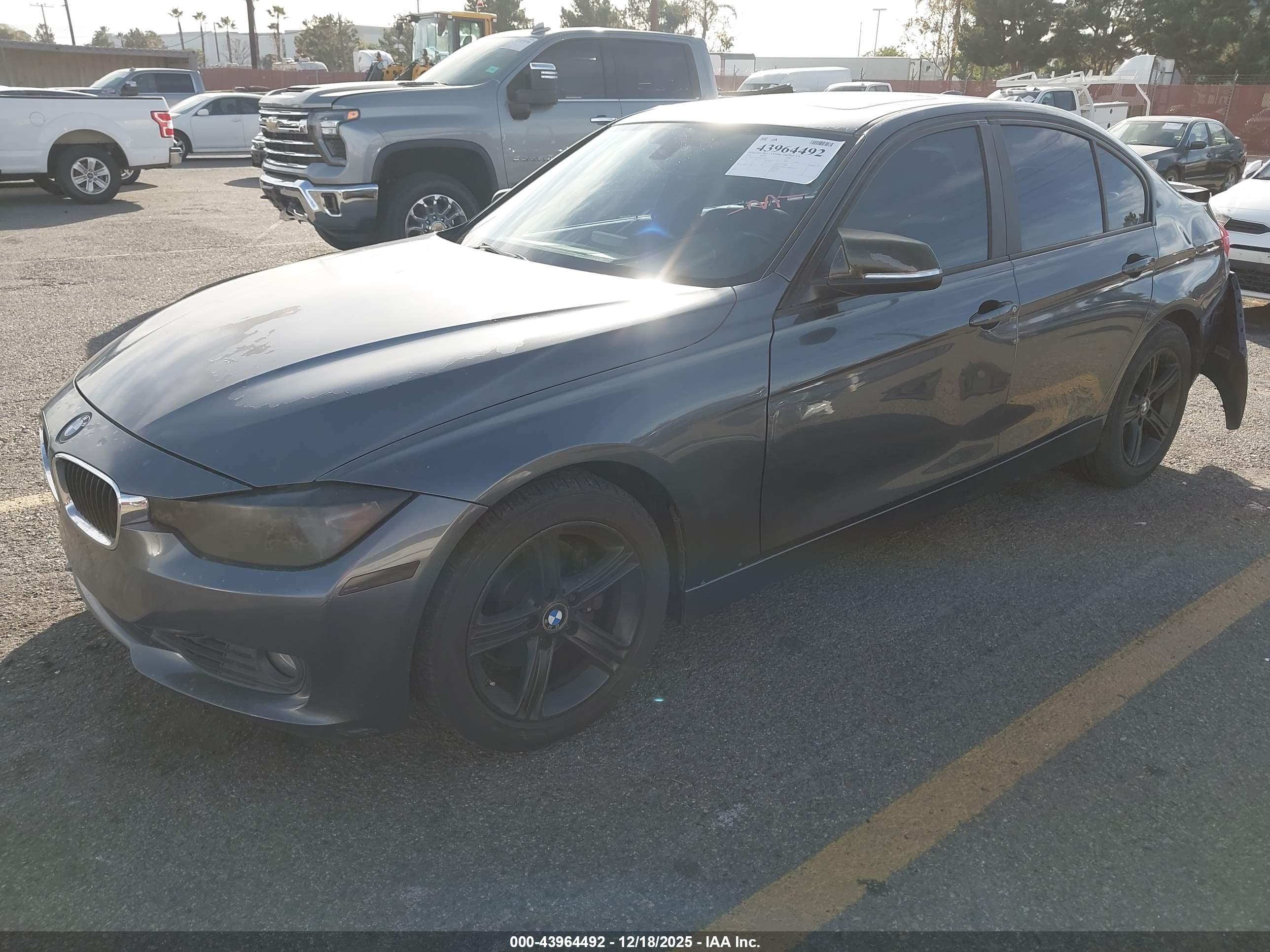 BMW 328I image 2