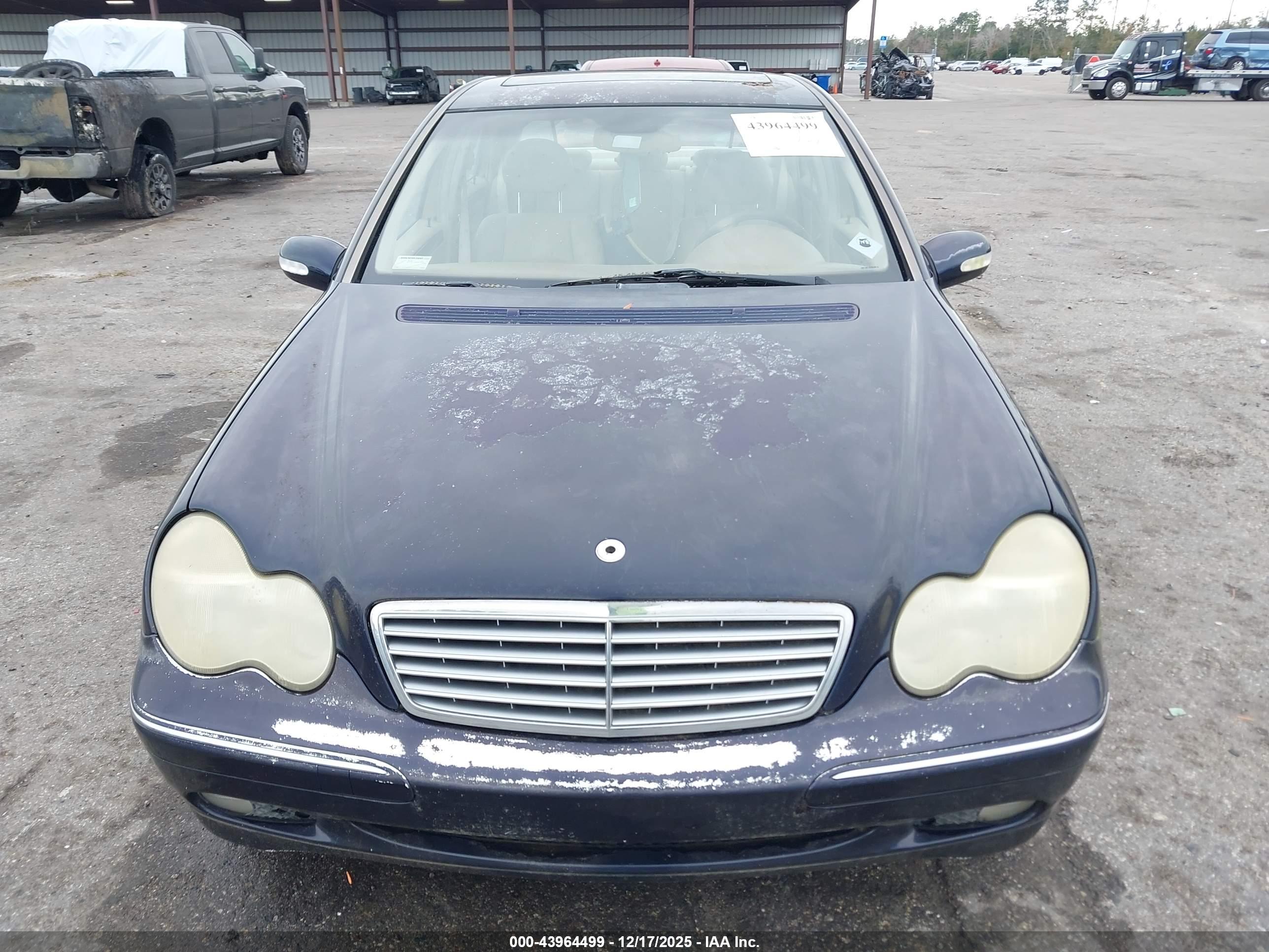MERCEDES-BENZ C image 6