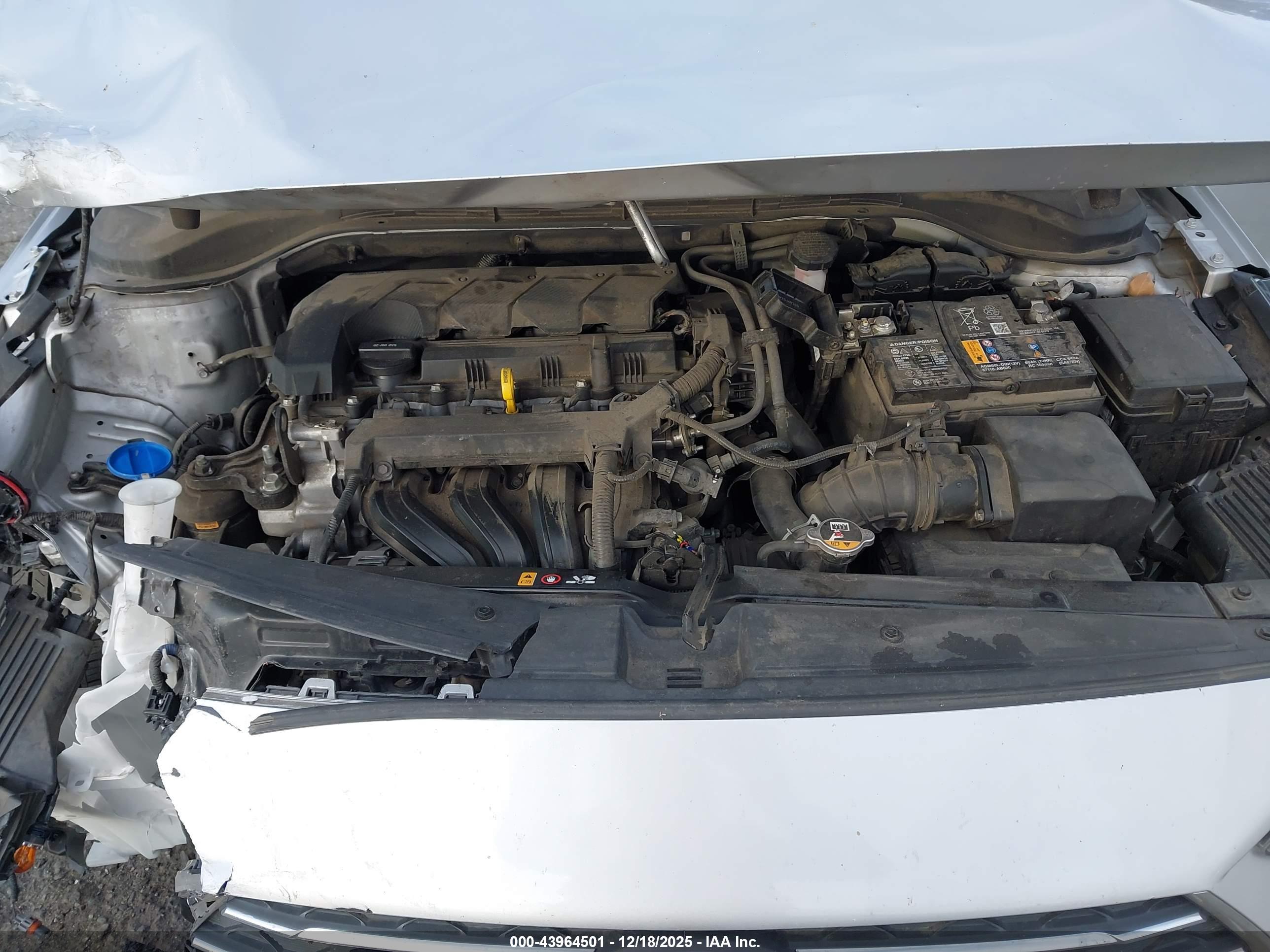 HYUNDAI ACCENT image 10